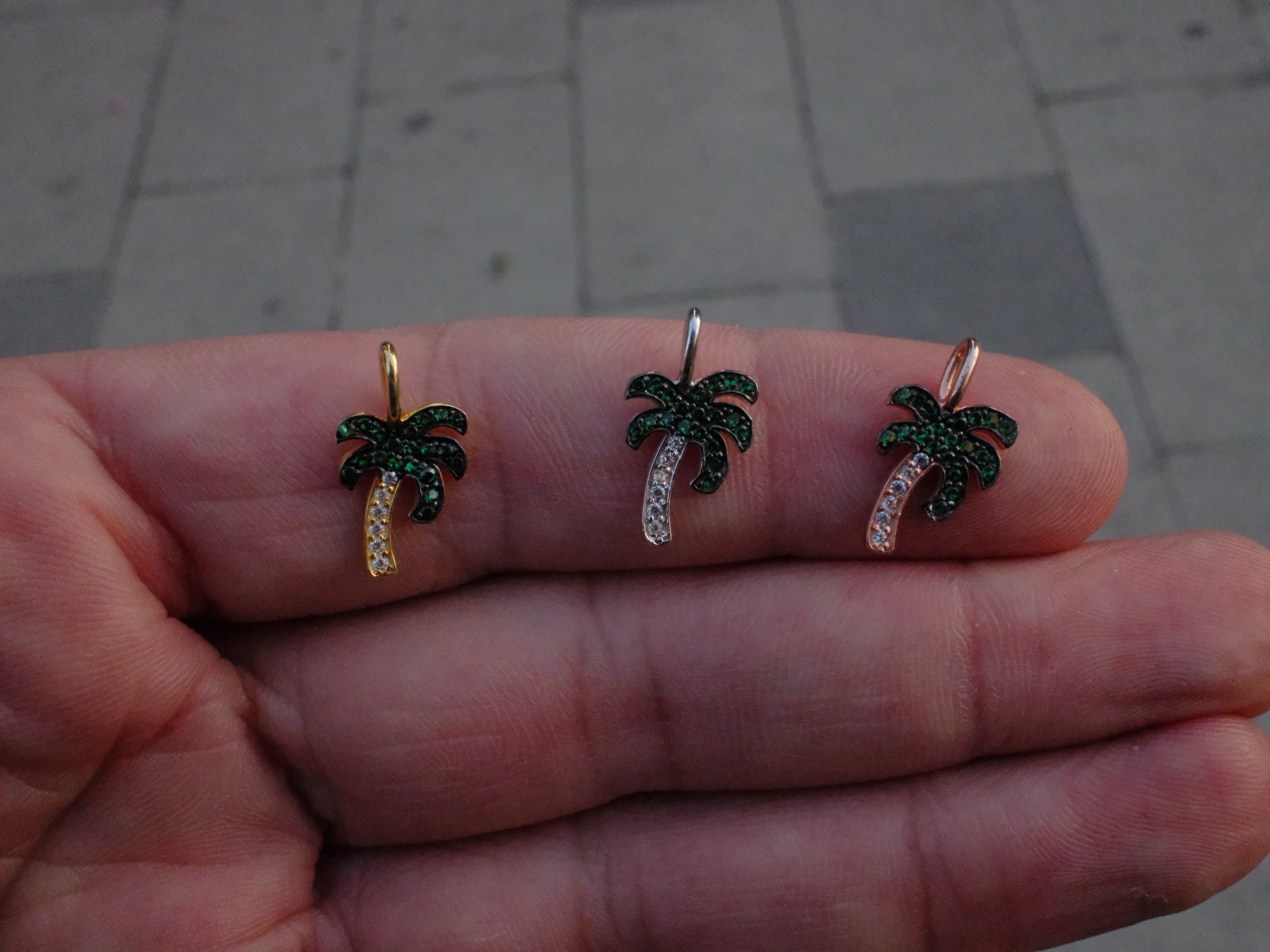 MINI PALM TREE CHARM