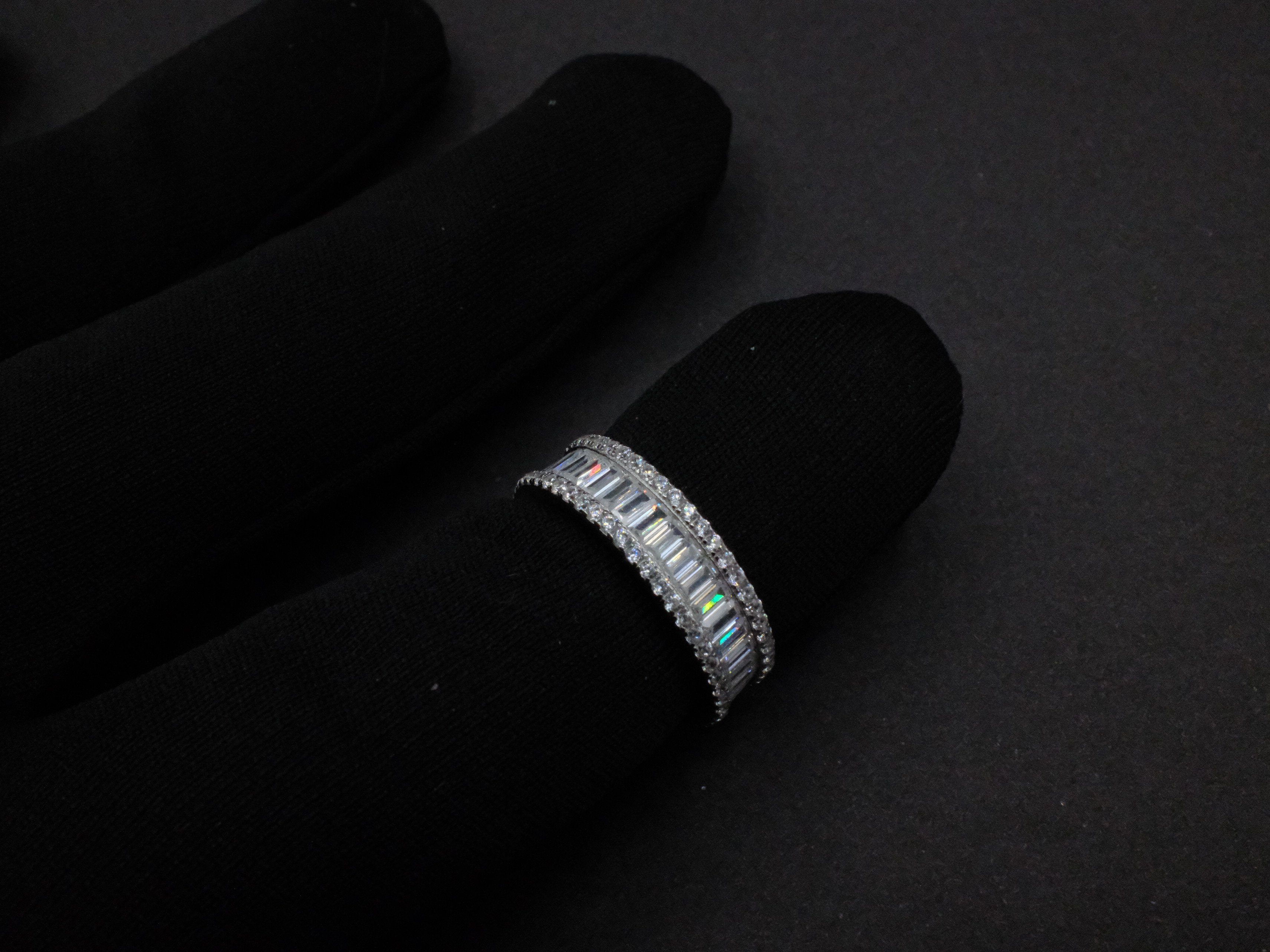 BAGUETTE ETERNITY BAND RING