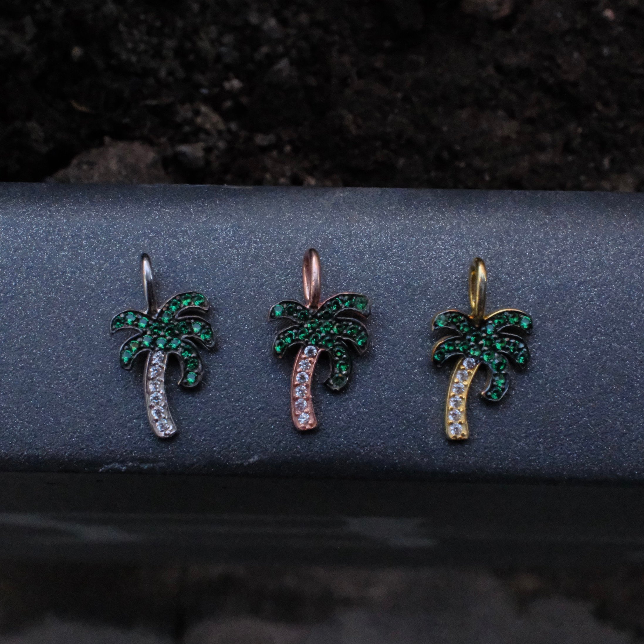 MINI PALM TREE CHARM