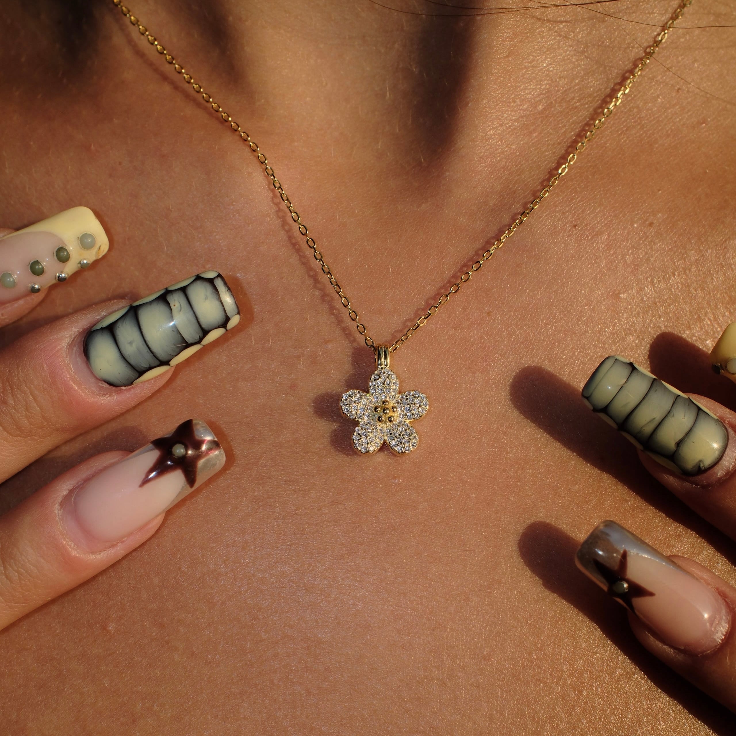 Flower Necklace 2