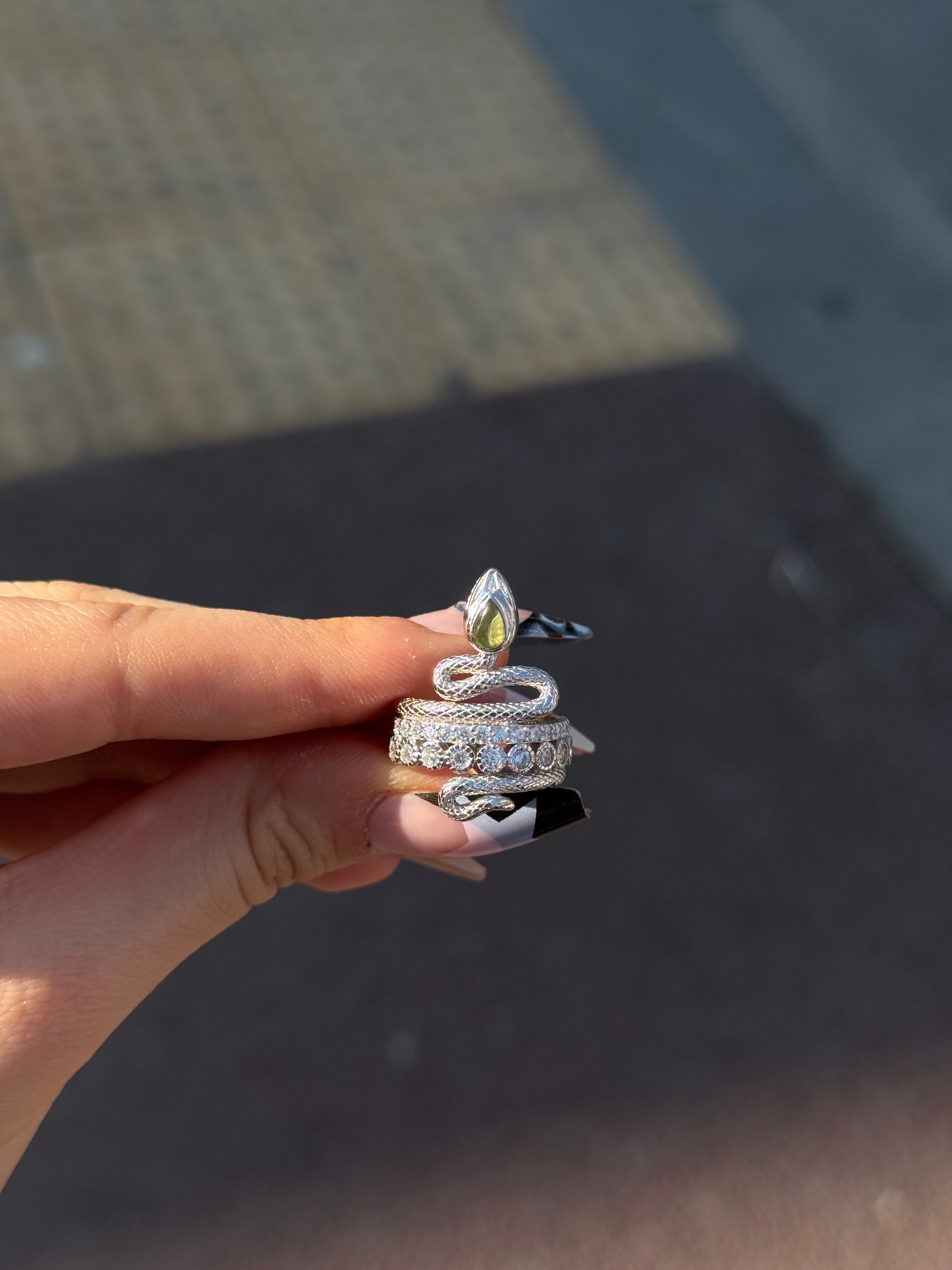 SNAKE RING