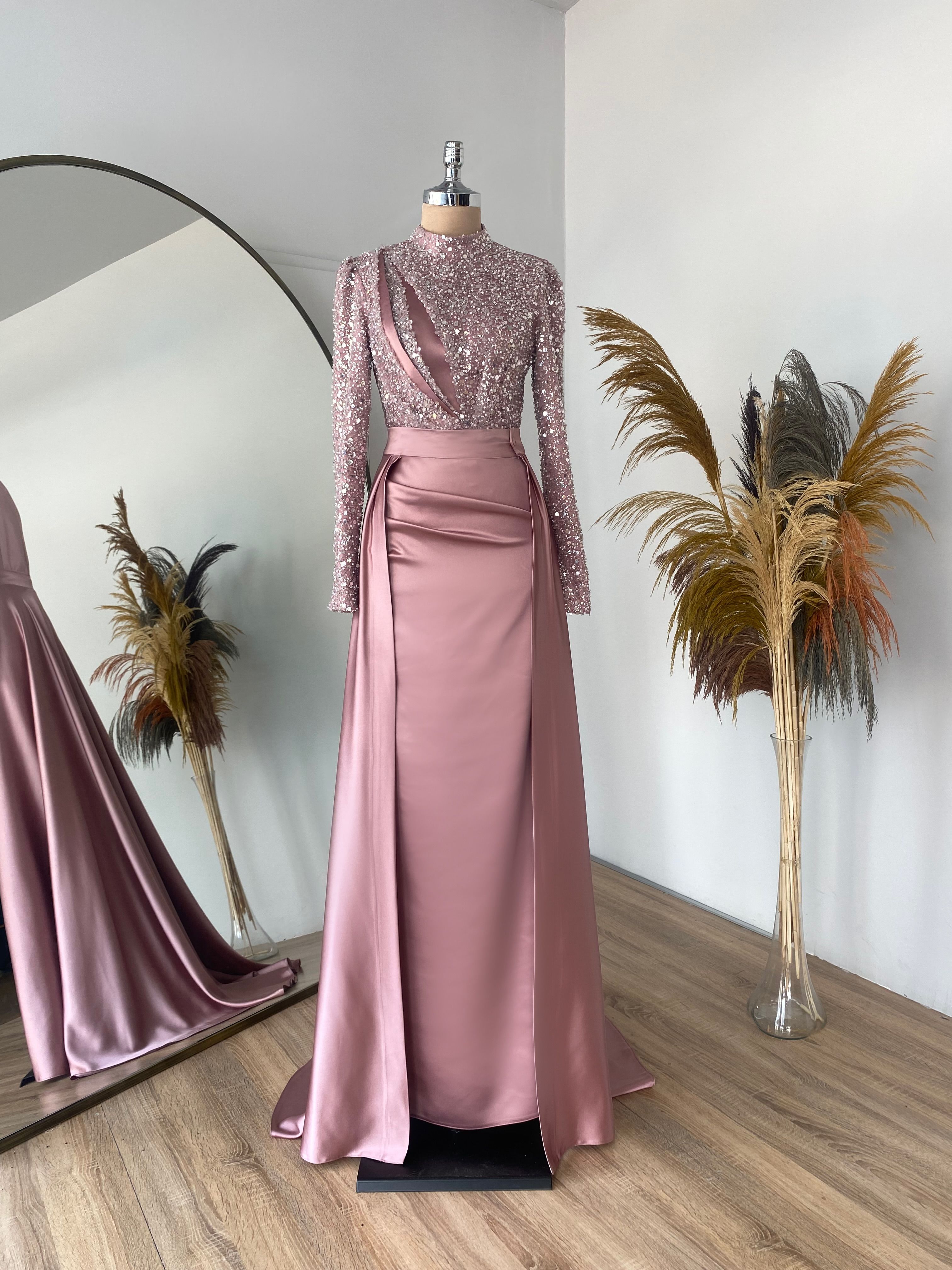 Berra Balık Evening Dress