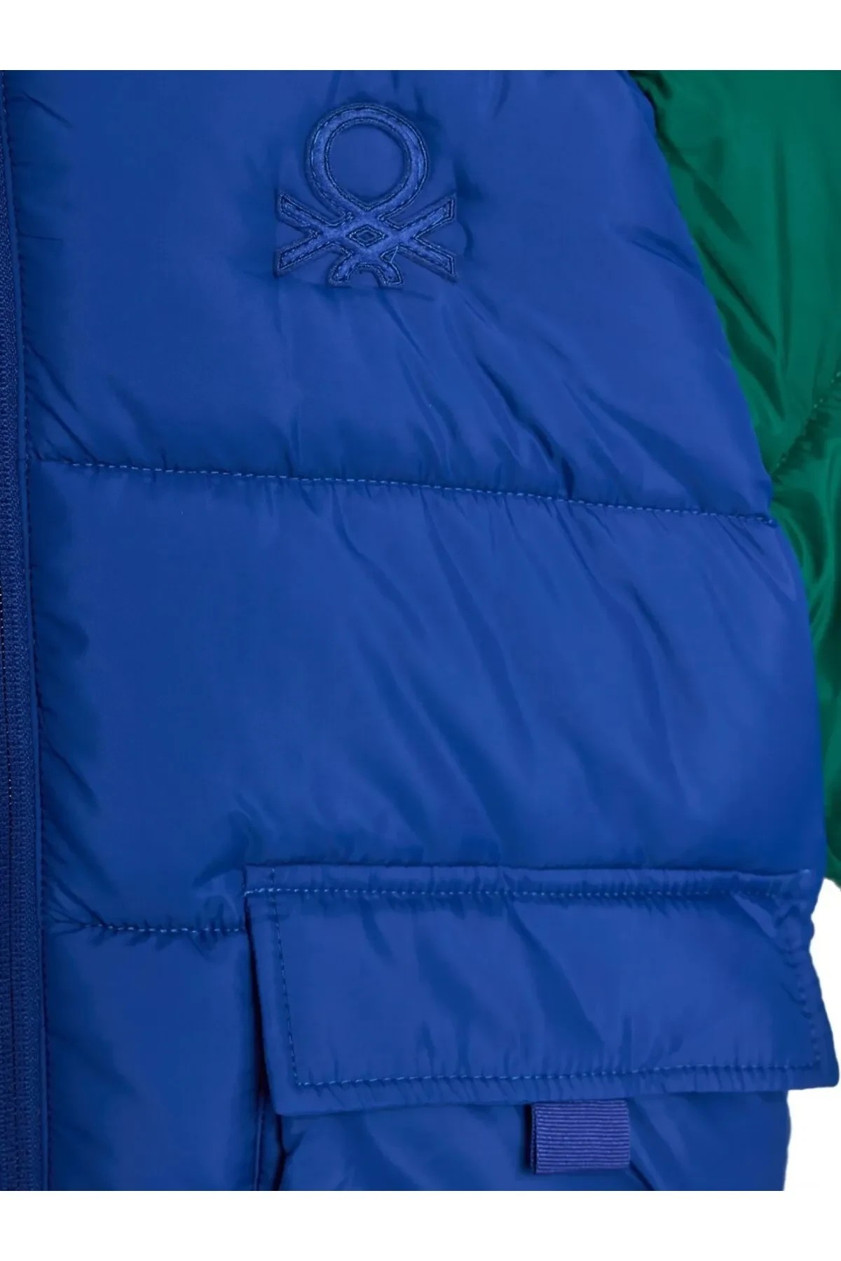 Benetton Erkek Çocuk Kapüşonlu Su Geçirmez Mont 2WU0CN052-24K