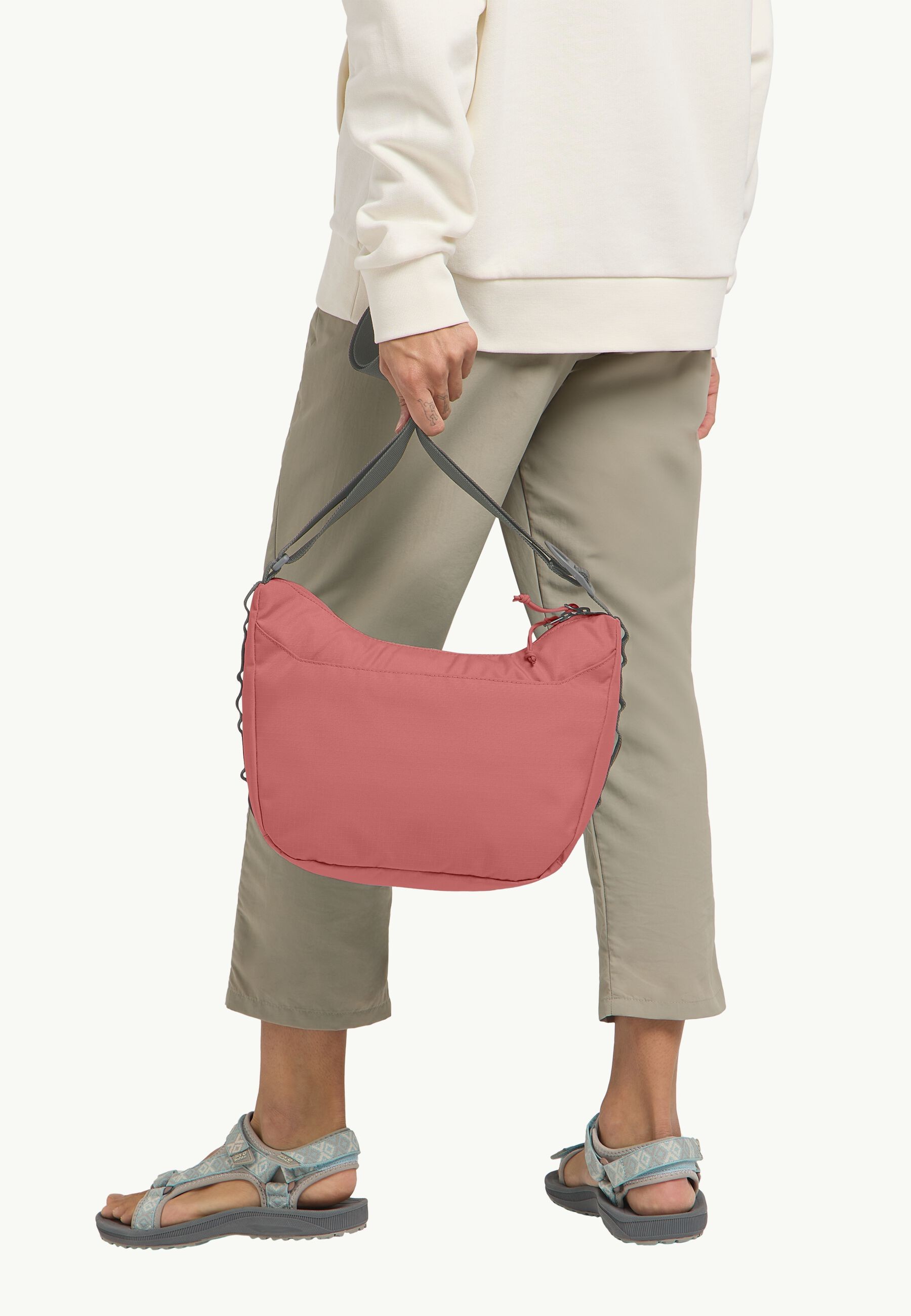 Jack Wolfskin Rose Şık ve Fonksiyonel Omuz Çantası A64024 