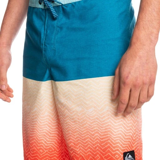 Quiksilver Everyday Five 0  20 Erkek Yüzme  Deniz Şortu EQYBS04676