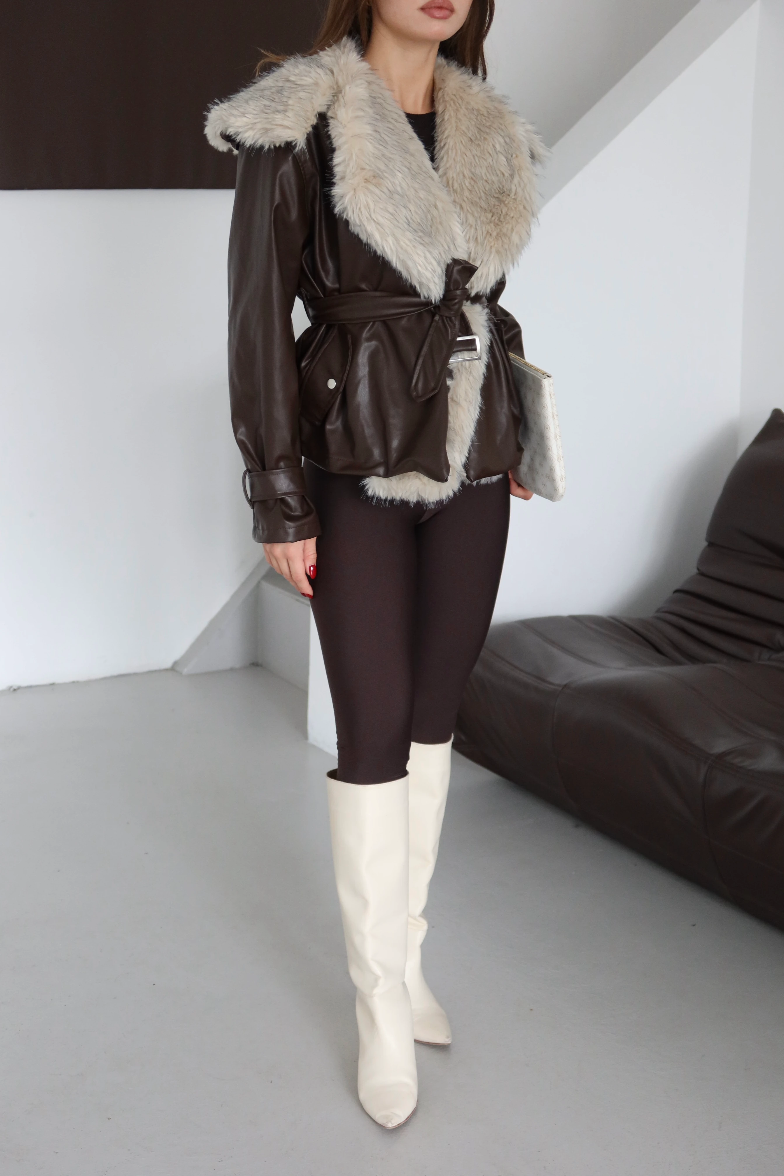 Vera Peluş Detaylı Deri Ceket