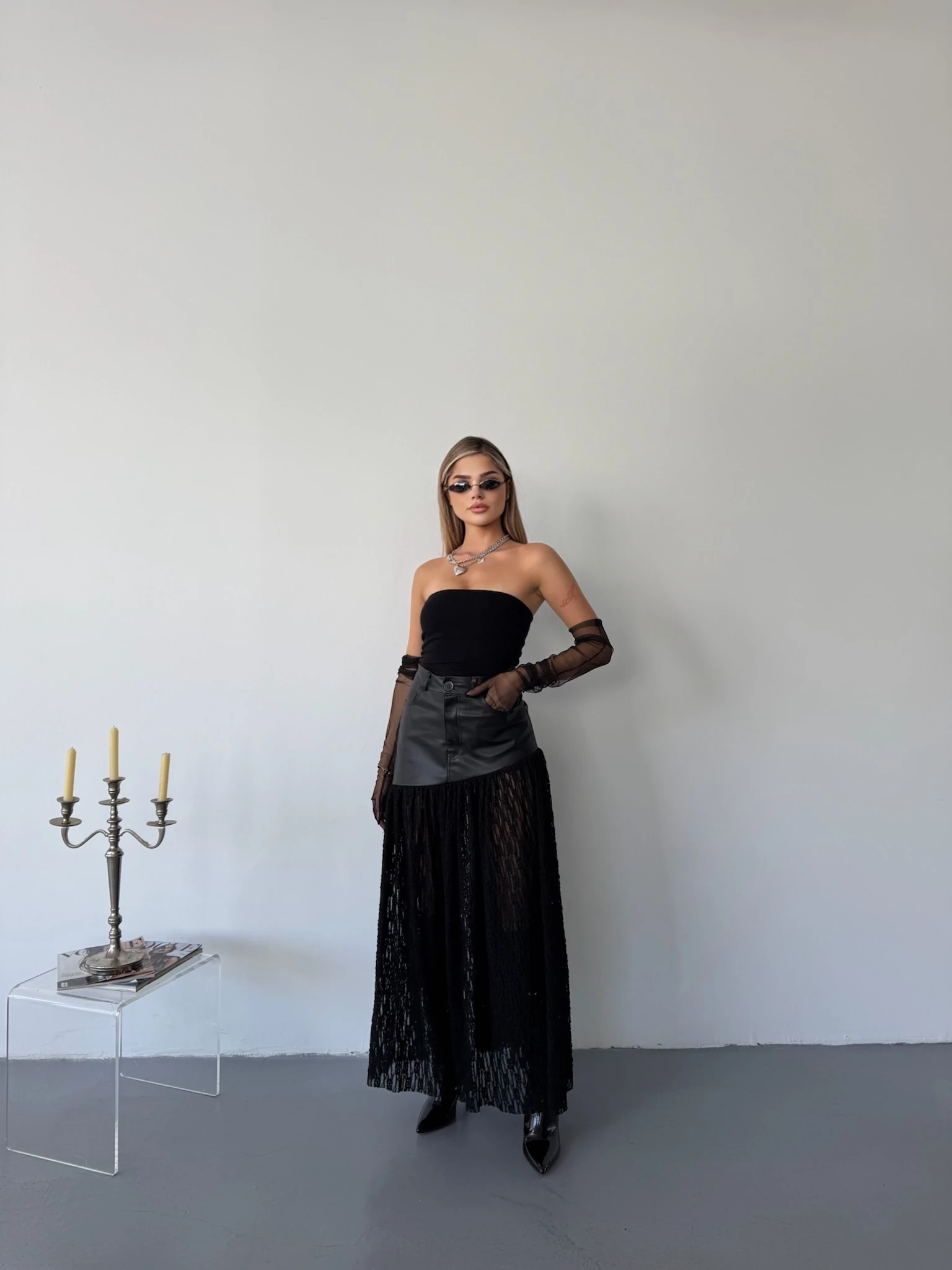 Şıklık Perdesi Dantelli Etek - Siyah