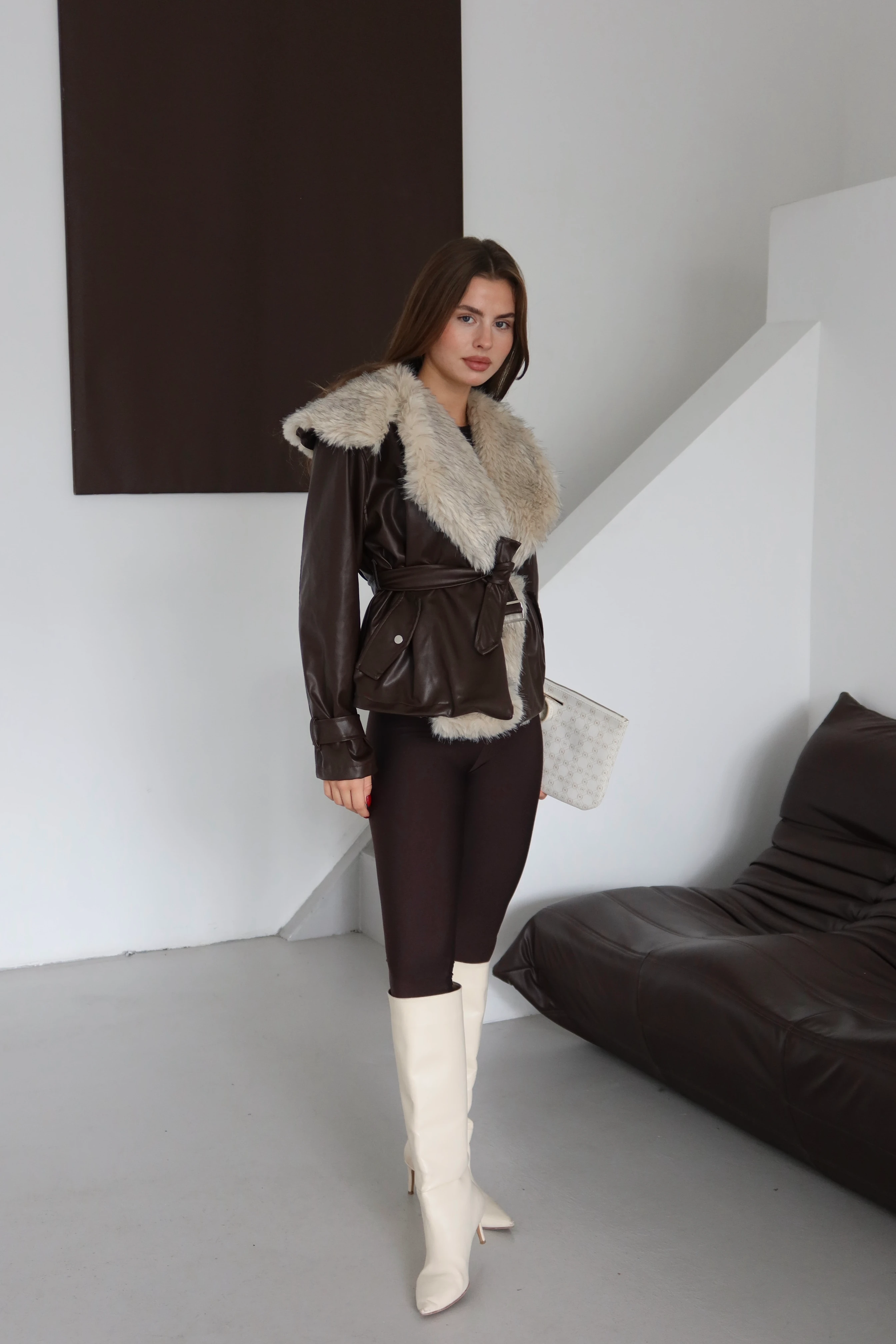 Vera Peluş Detaylı Deri Ceket