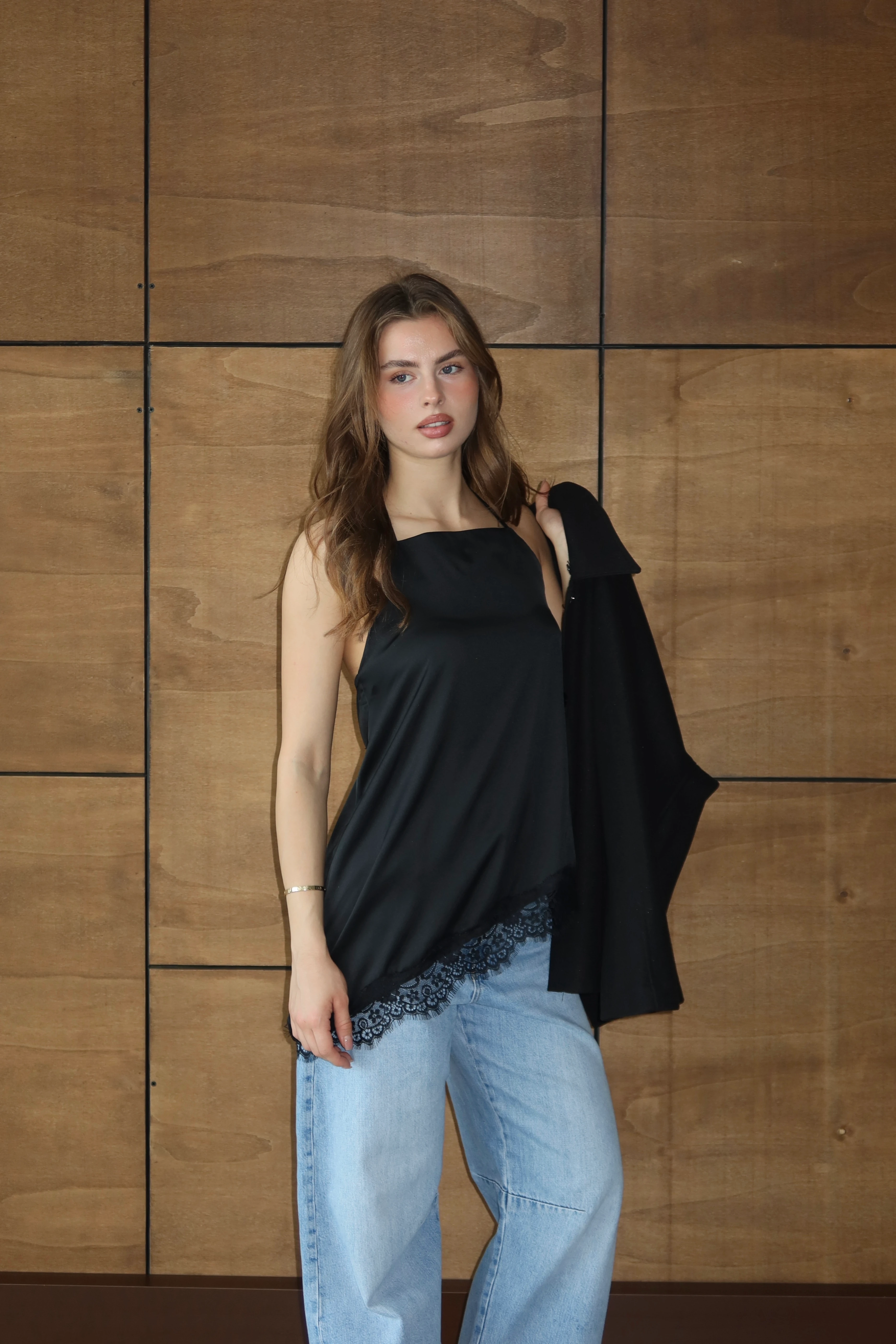 Dantel Dokulu Saten Bluz