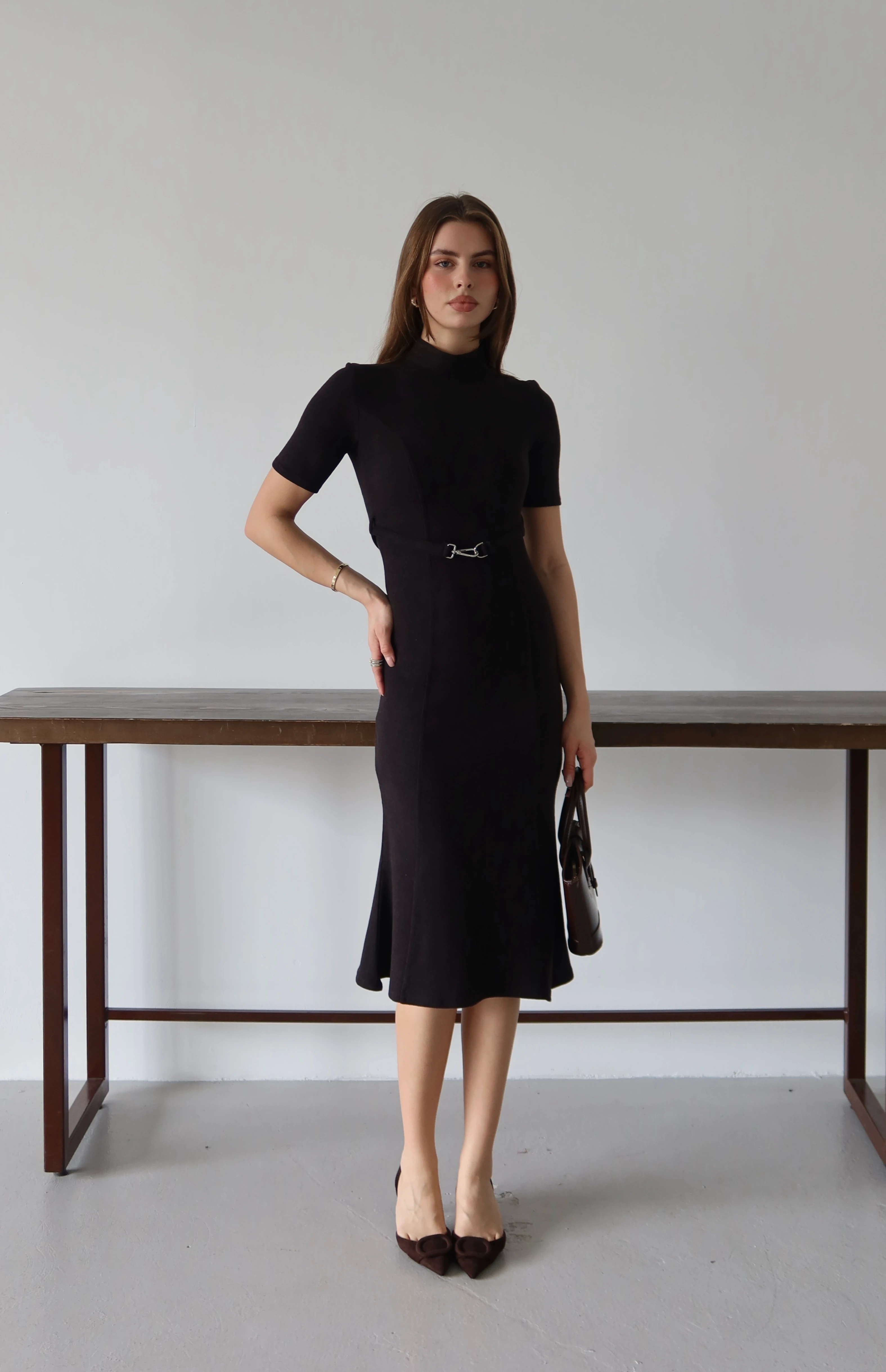 Zarafet Kemer Detay Elbise - Kahverengi