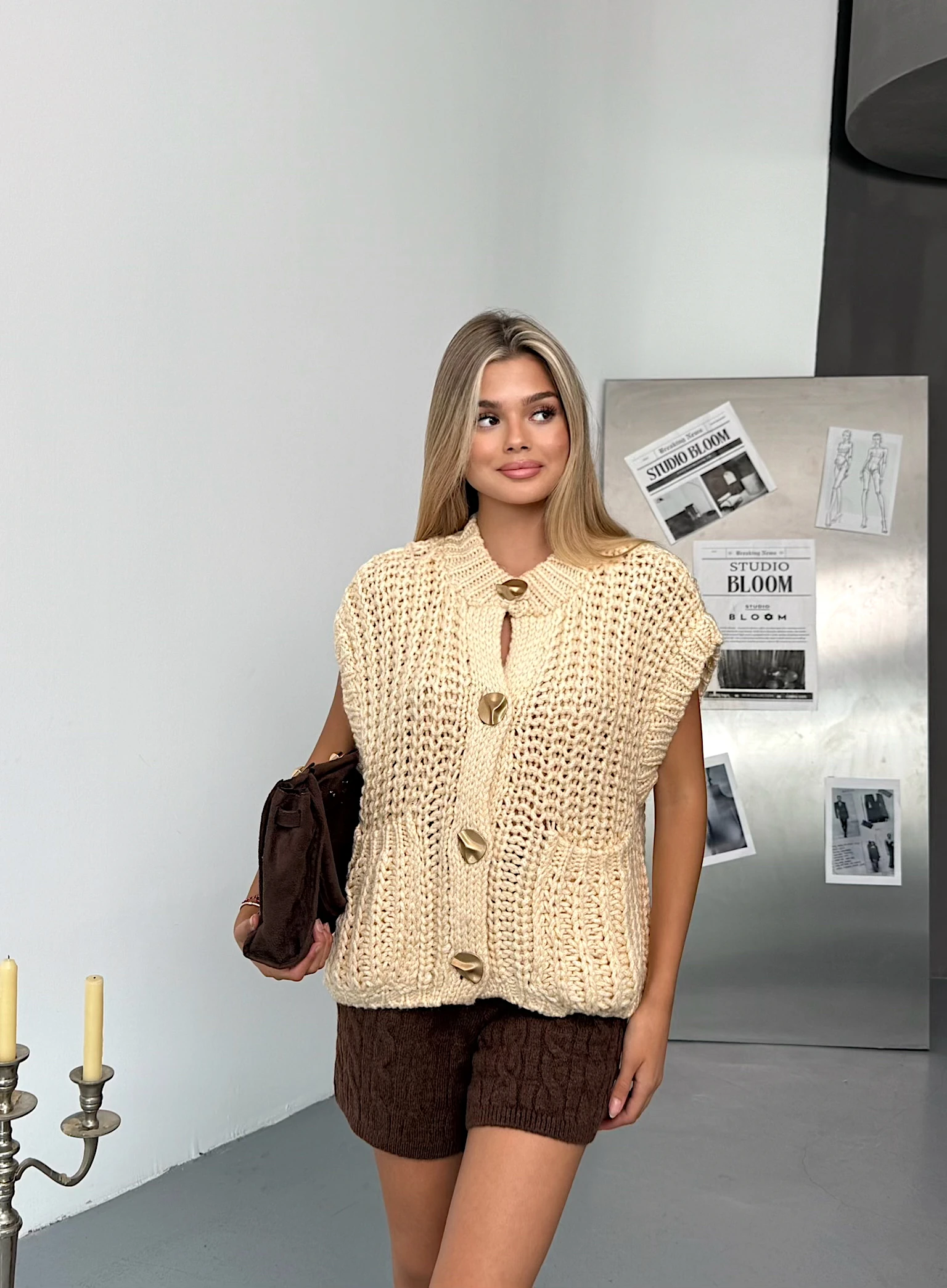 Gold Düğmeli Yelek - Bej