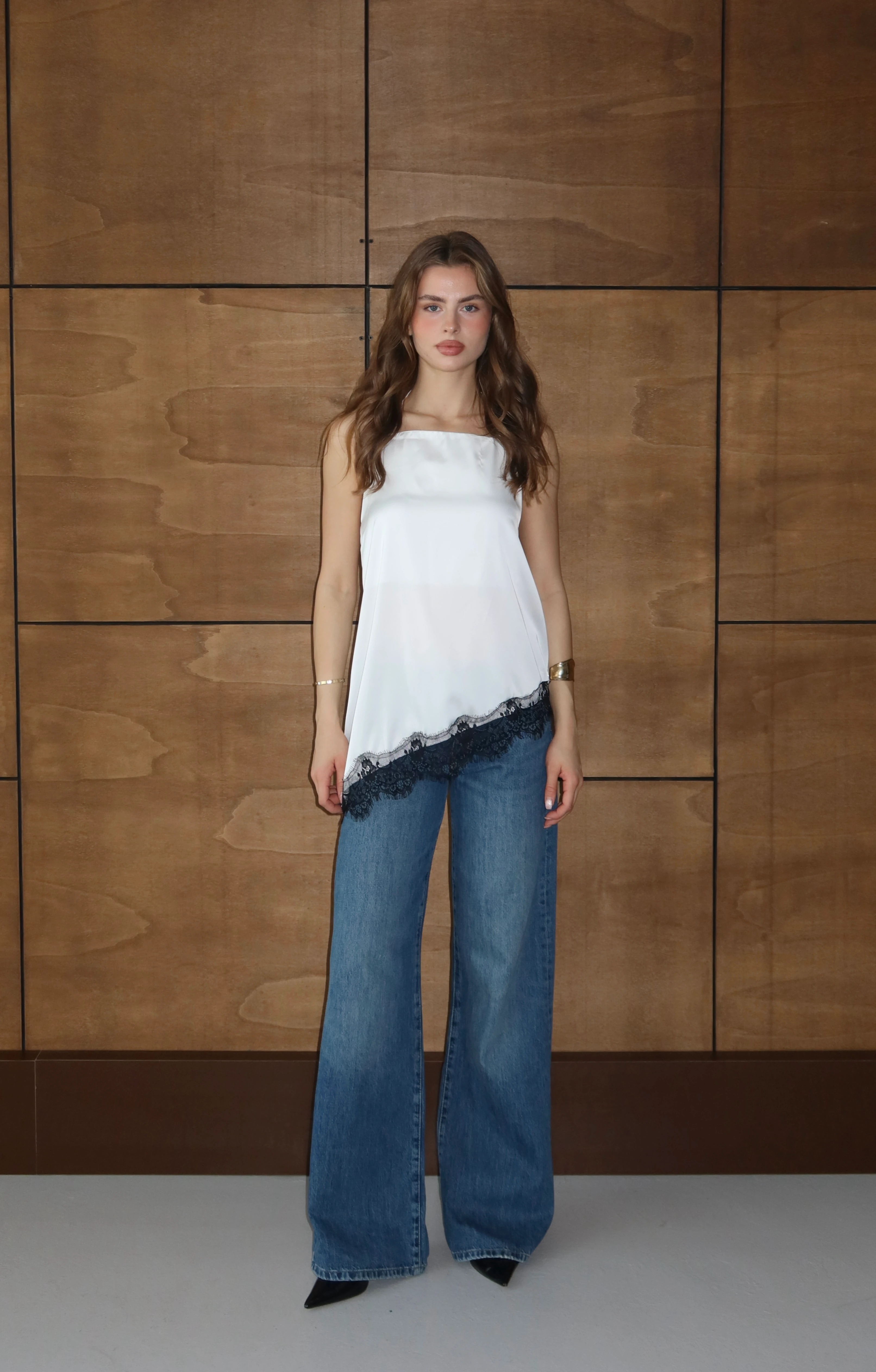 Dantel Dokulu Saten Bluz - Beyaz