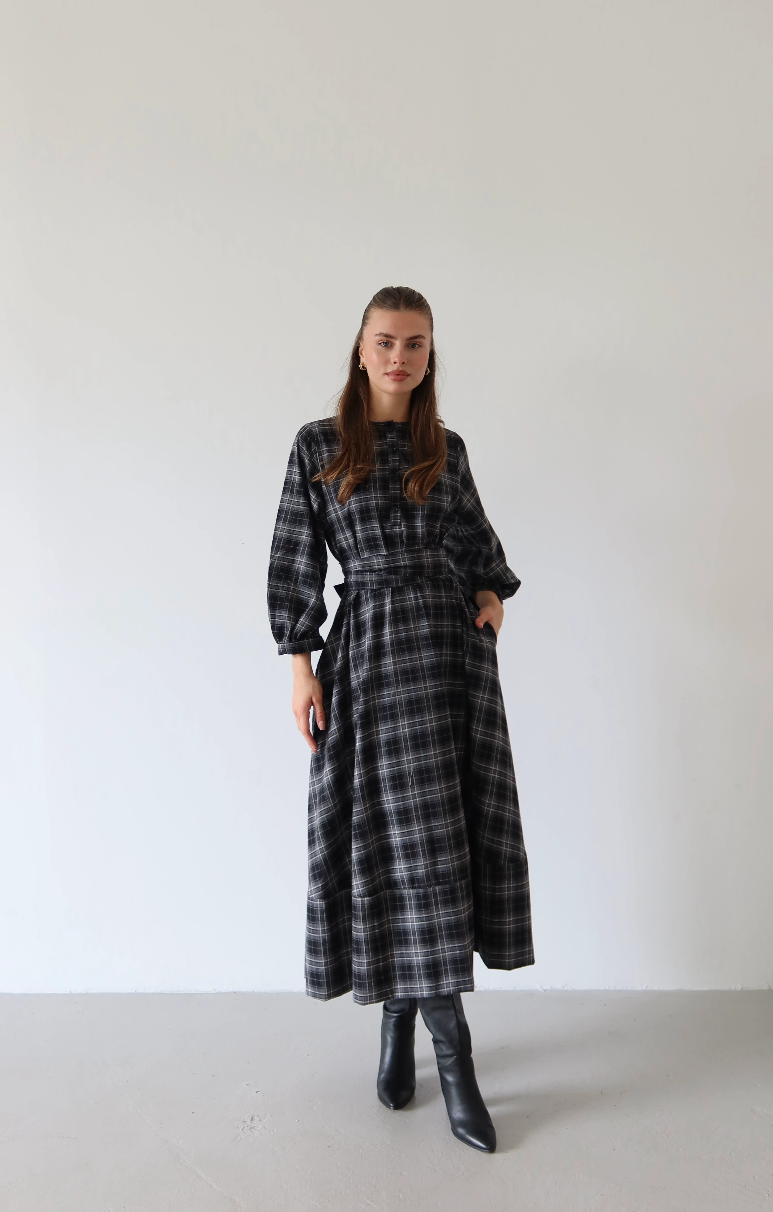 Luna Ekose Midi Elbise - Siyah