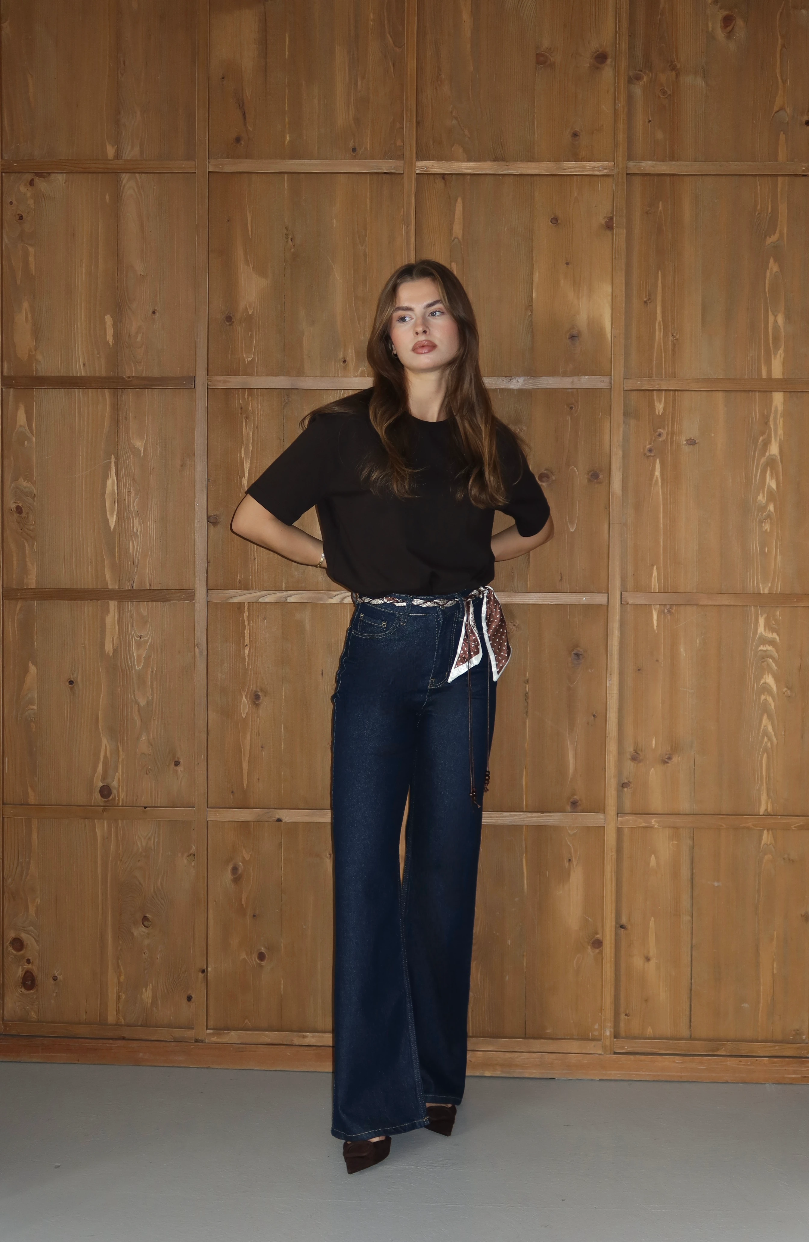 Fular Detaylı Denim