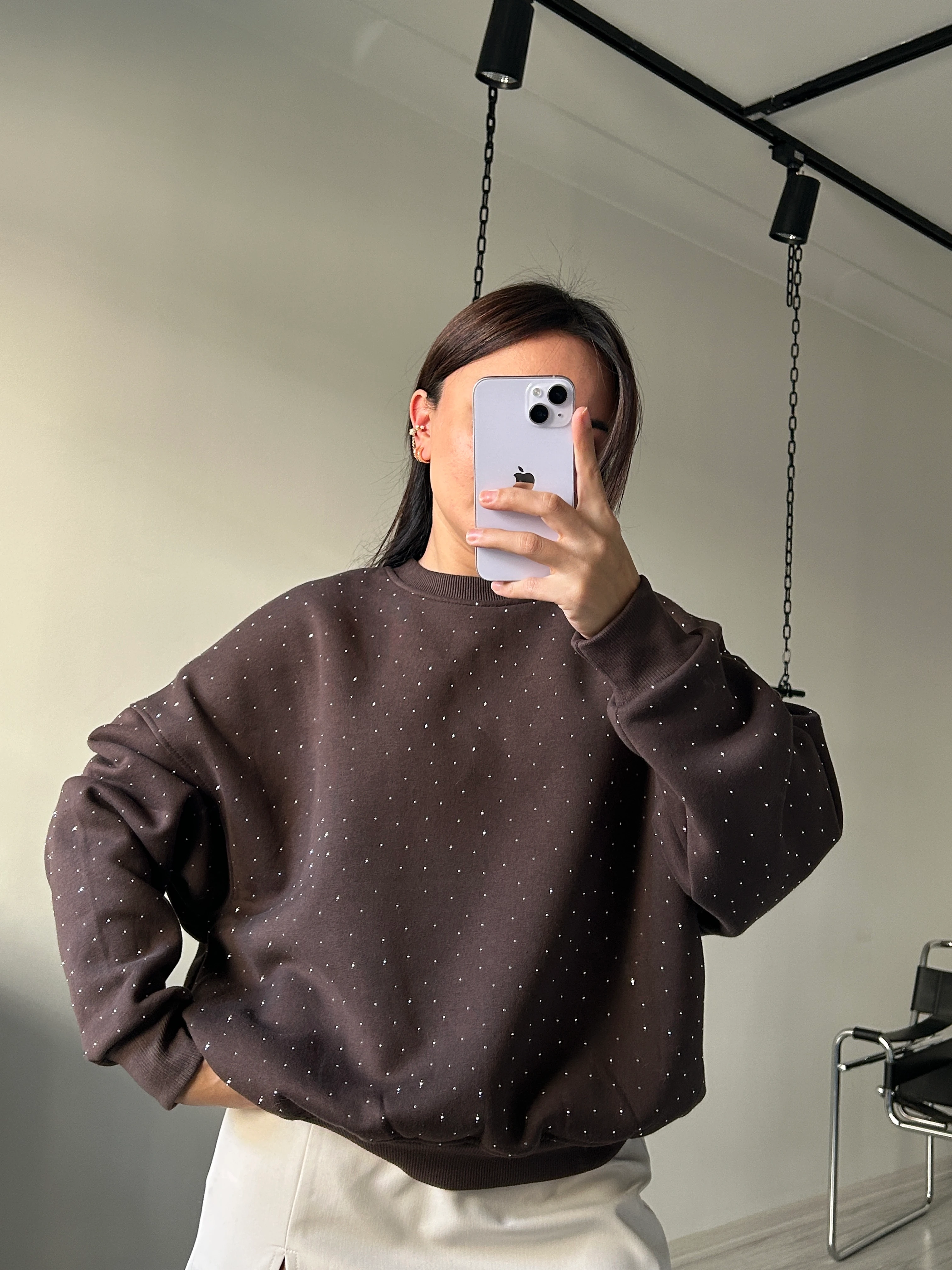 Bisiklet yaka taşlı sweatshirt 