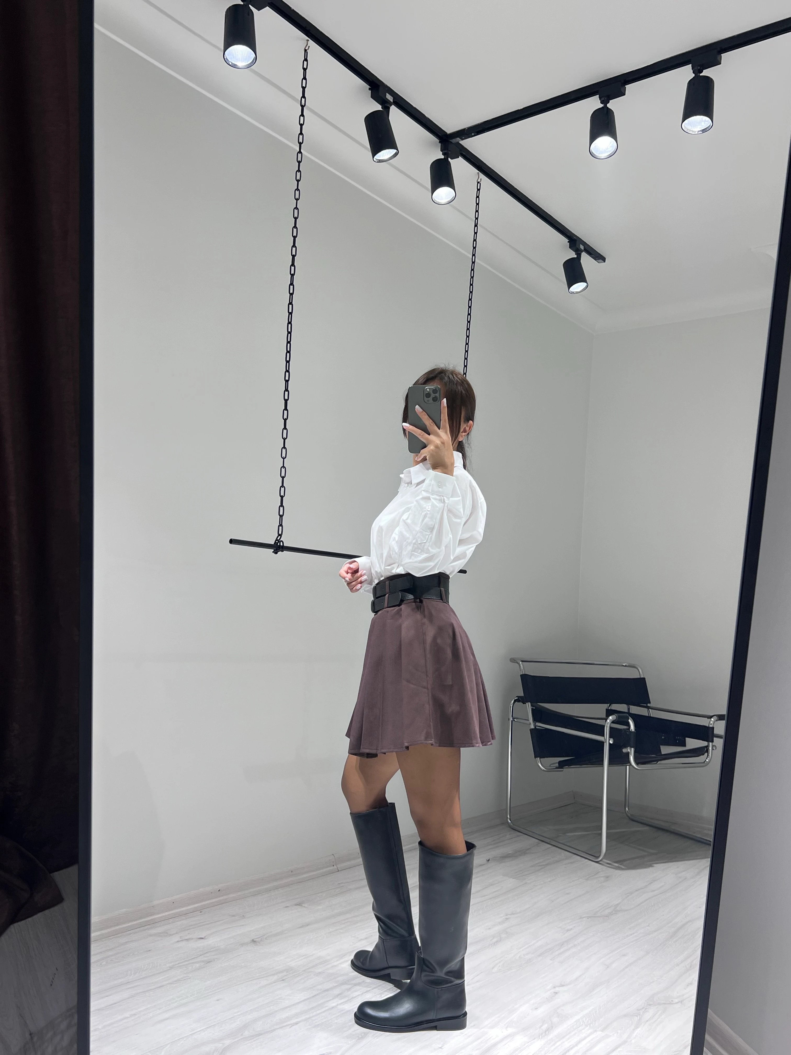 Çift kemerli pileli etek kahverengi