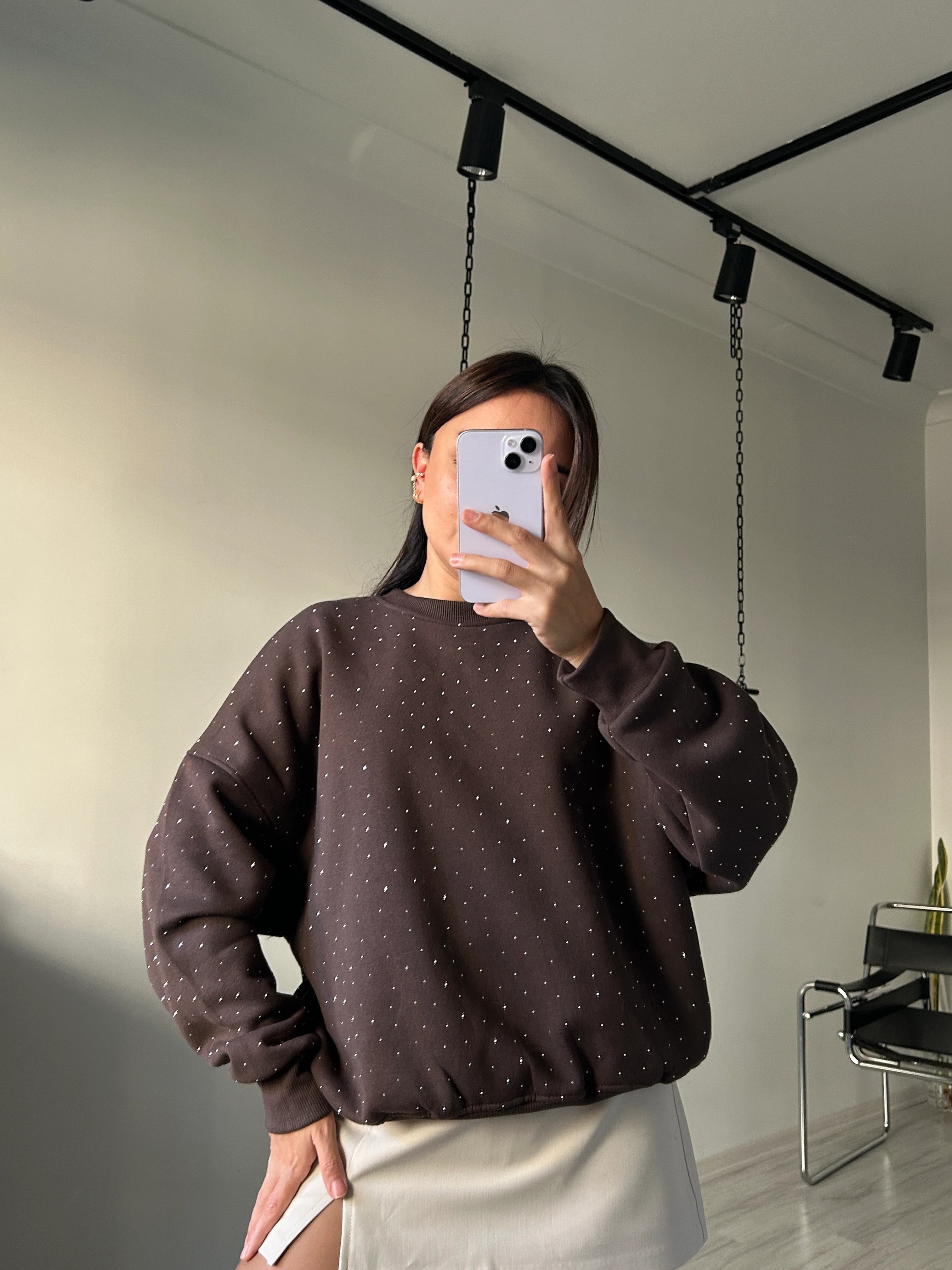 Bisiklet yaka taşlı sweatshirt 