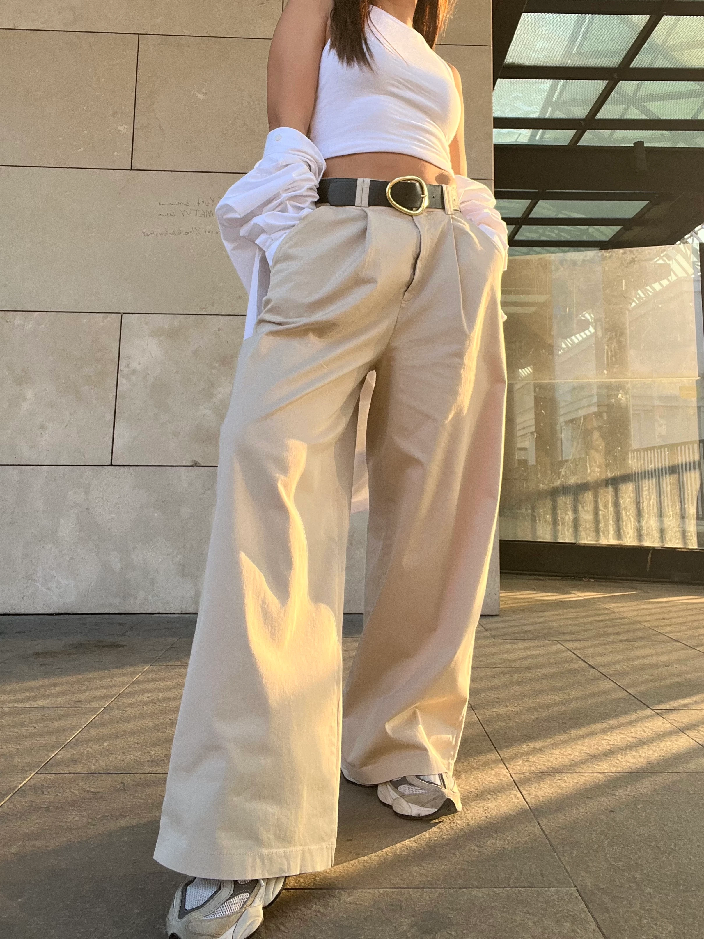 Kemerli pantolon bej