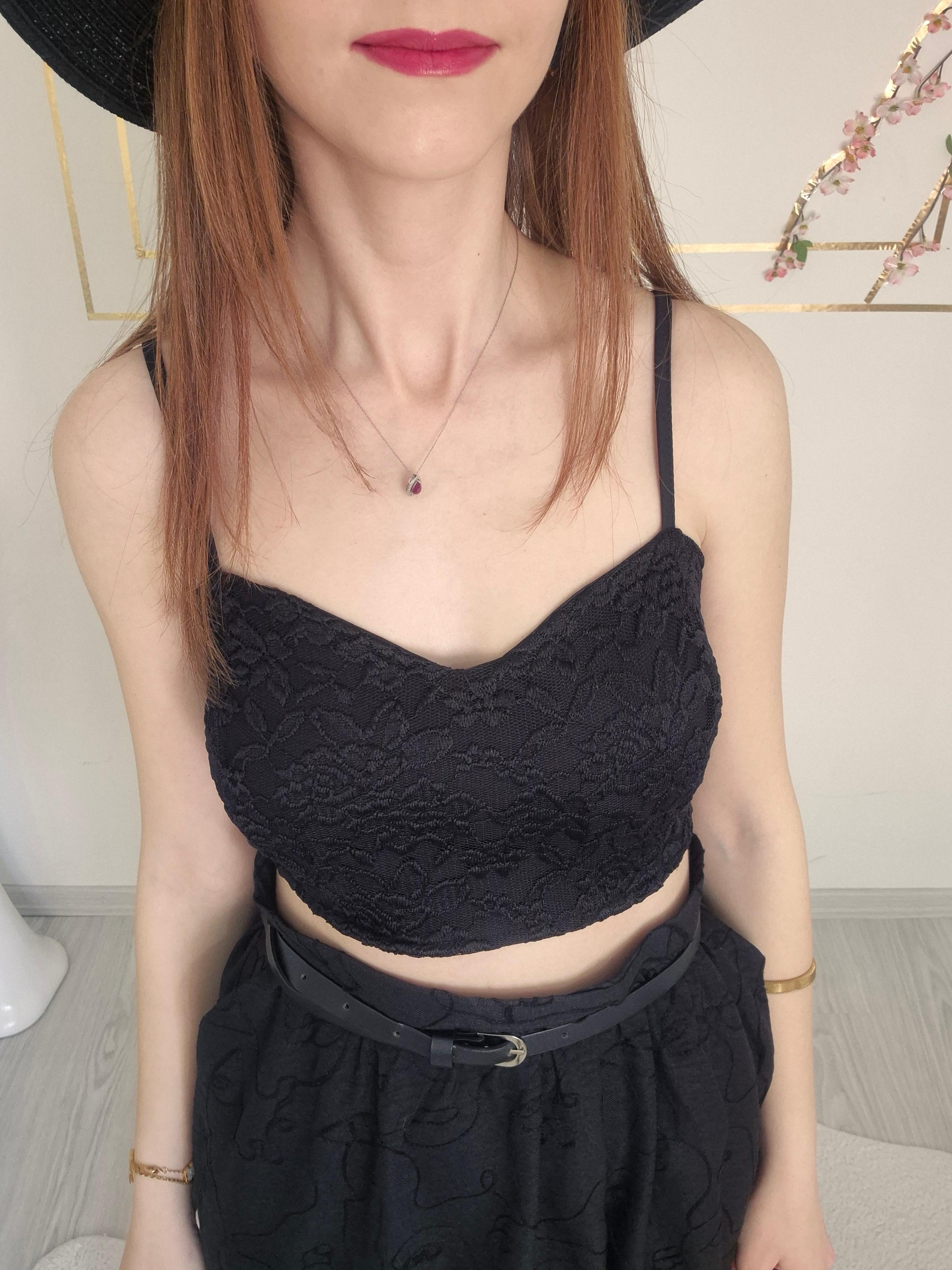 SİYAH CROP-ETEK KOMBİN