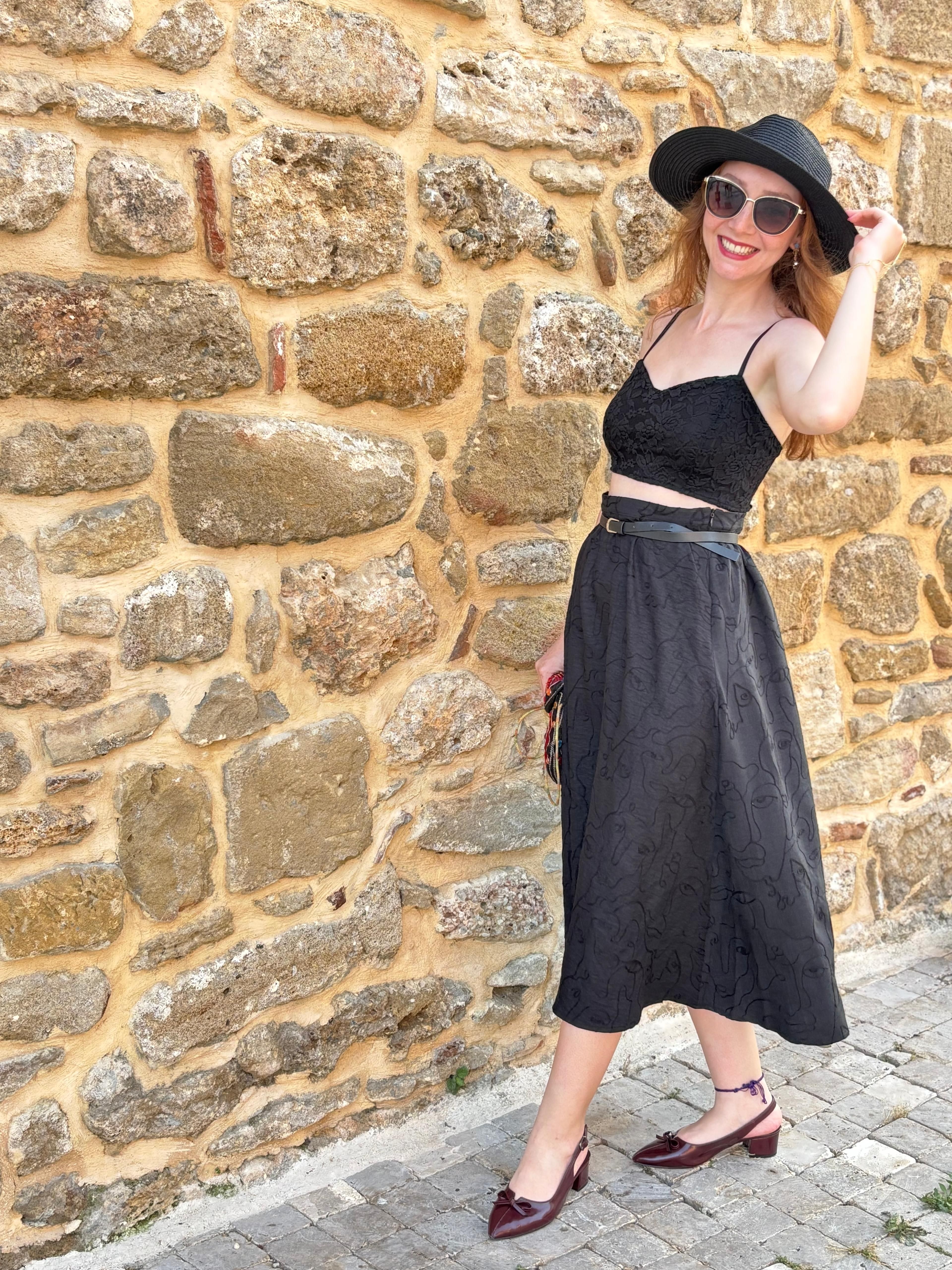 SİYAH CROP-ETEK KOMBİN