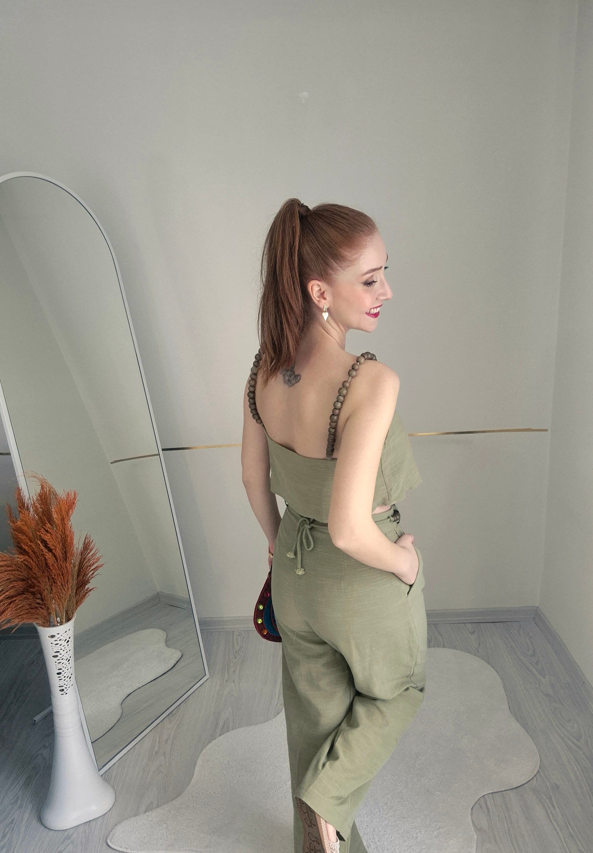 Boncuk Askı ve Kemerli Haki Keten Takım