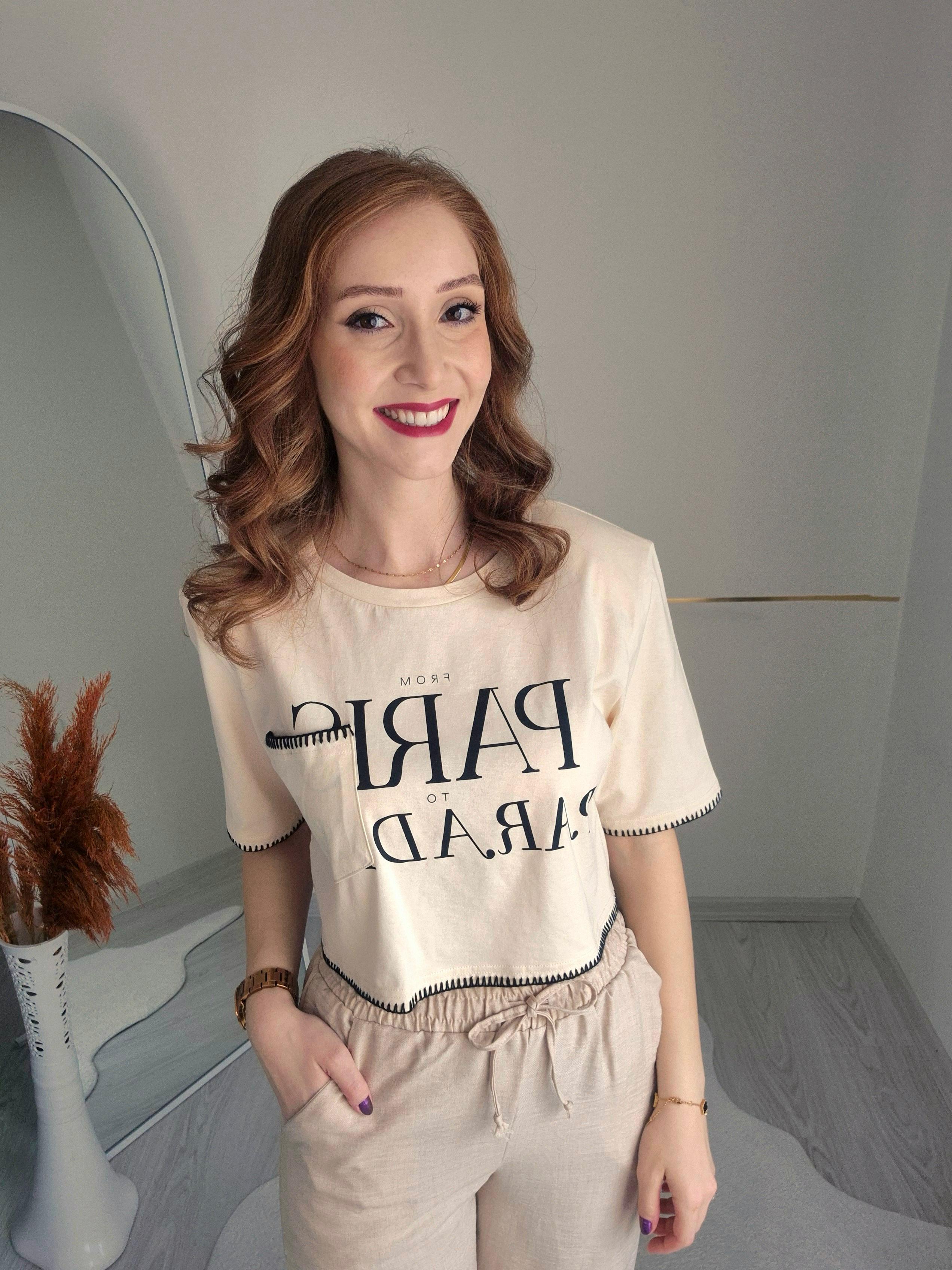 Krem Nakışlı Vatkalı T-shirt