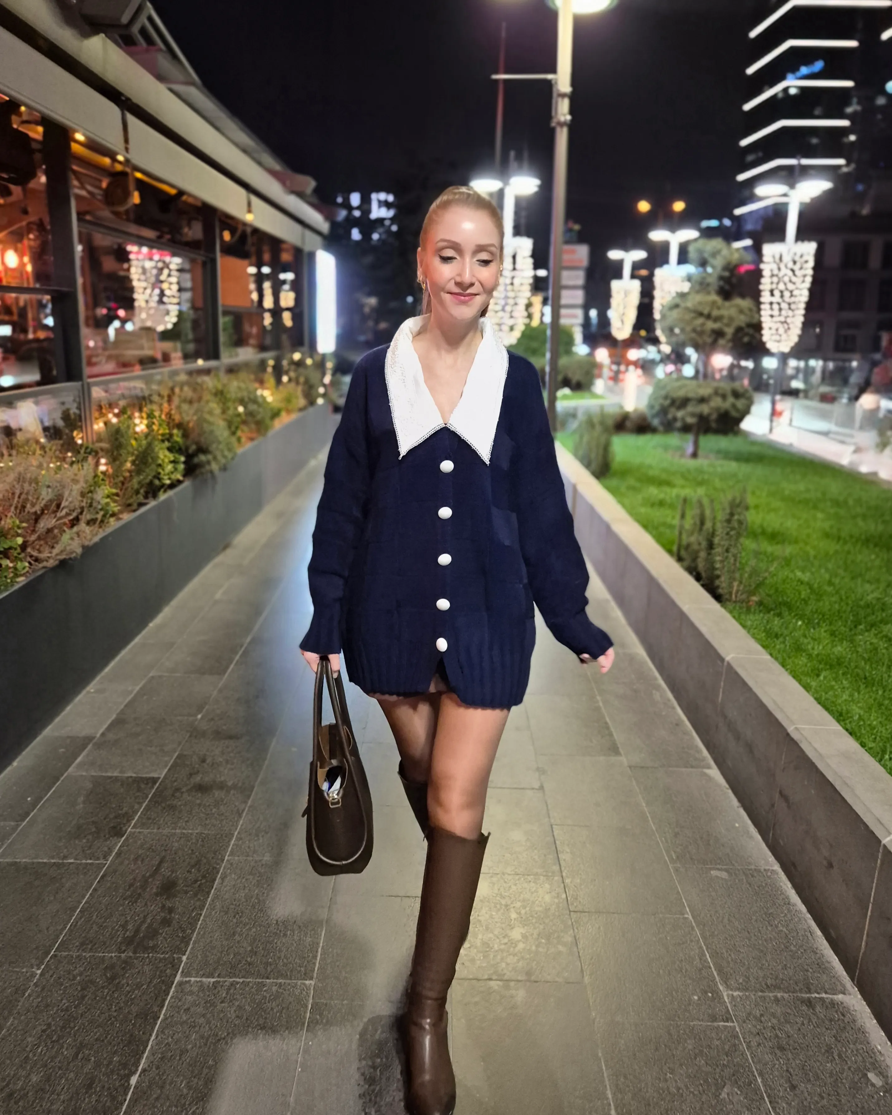 LACİVERT GÜPÜR YAKA TASARIM HIRKA