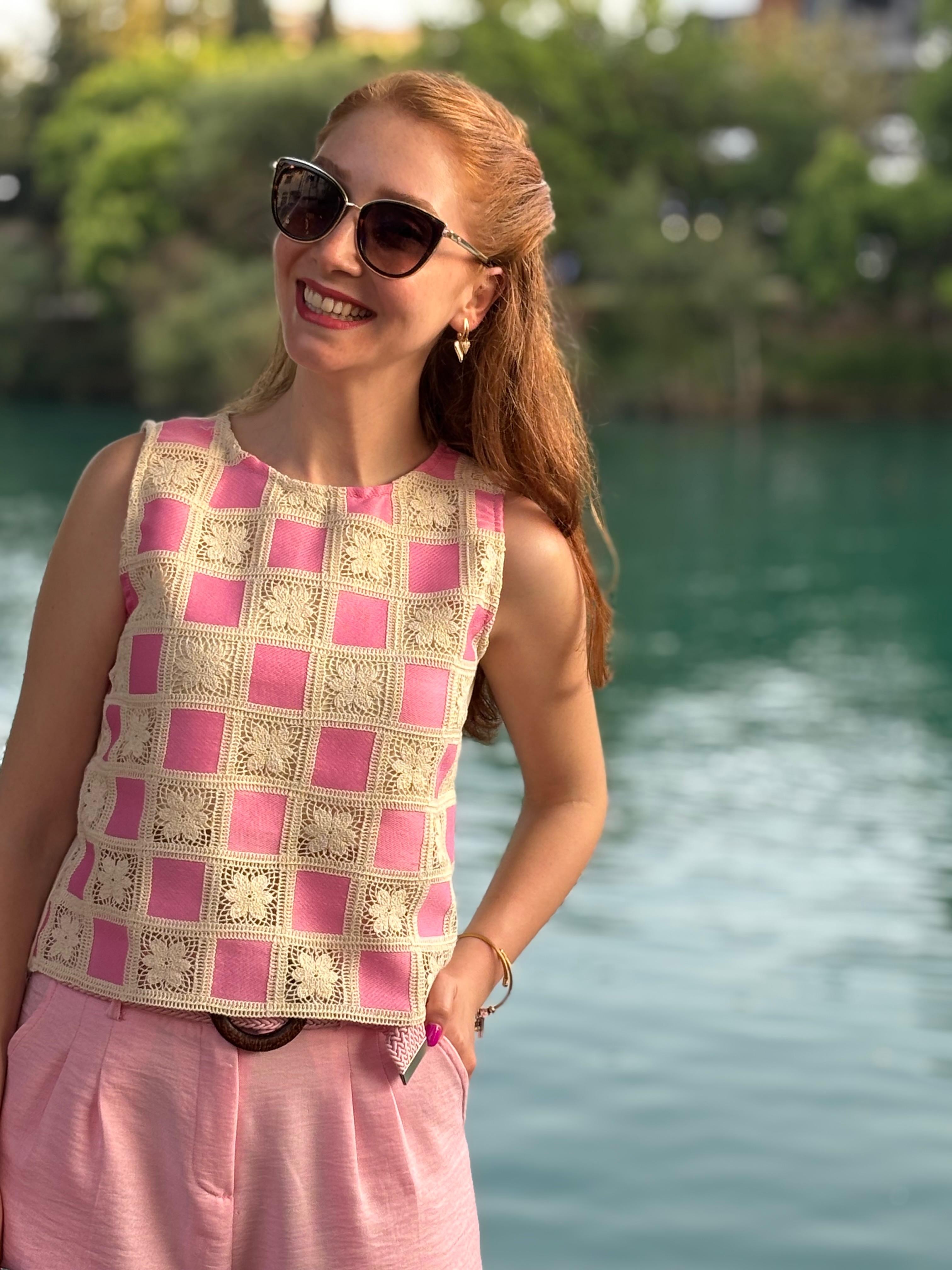 PEMBE-KREM TIĞ İŞİ BLUZ