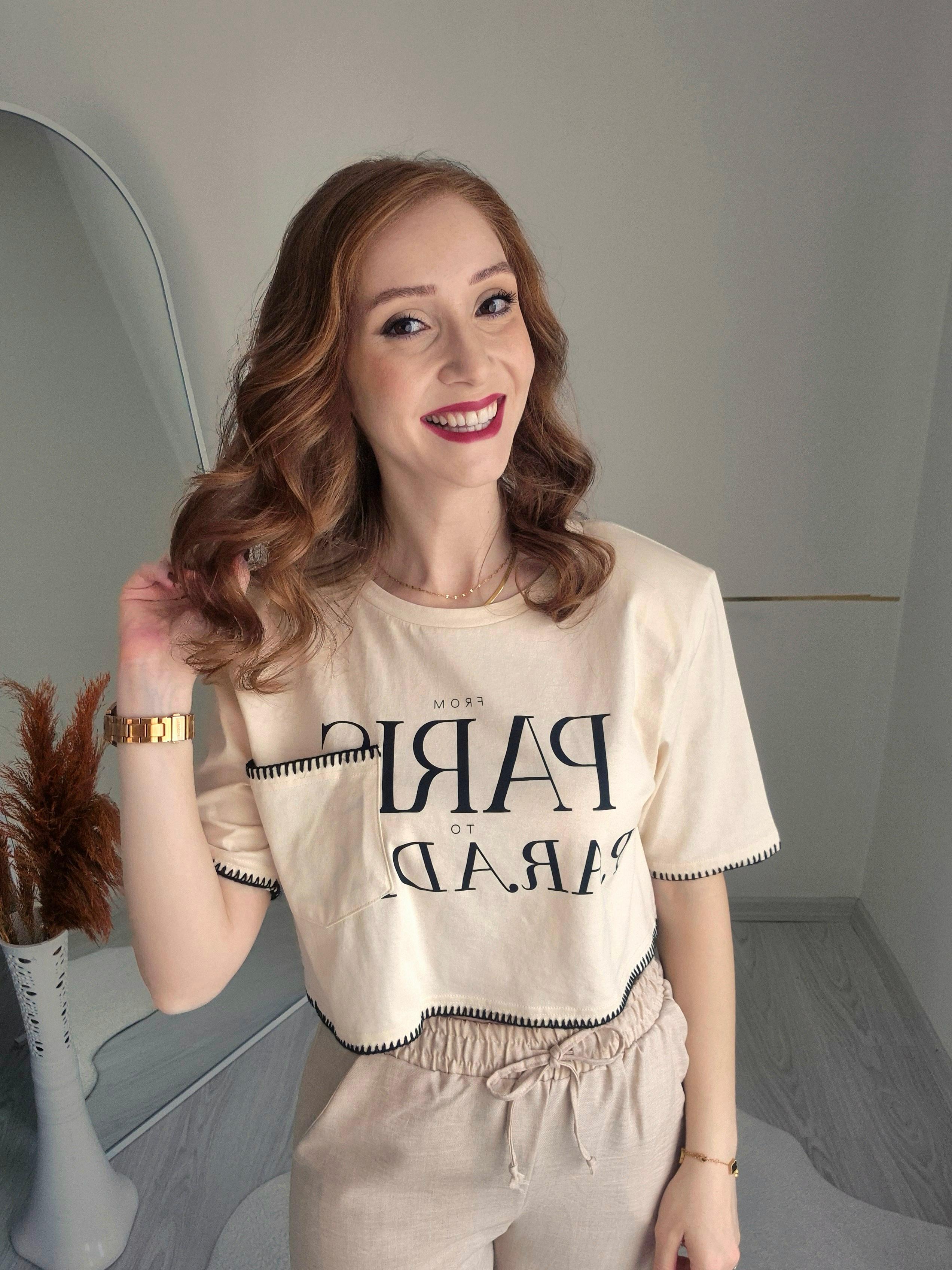 Krem Nakışlı Vatkalı T-shirt