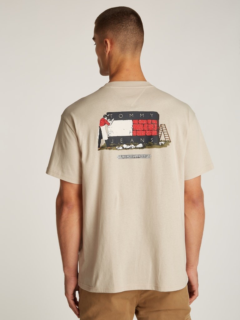 Tommy Jeans Bej Erkek Bisiklet Yaka Relaxed T-Shirt - DM0DM20351ACG