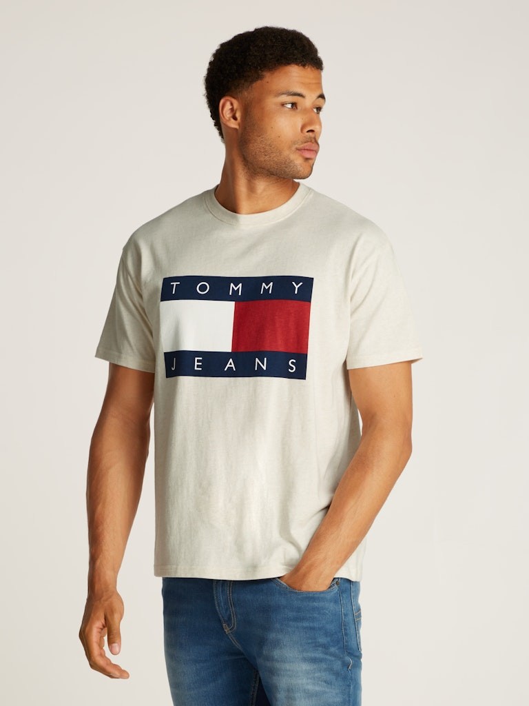 Tommy Jeans Erkek Logo Detaylı Beyaz T-Shirt - DM0DM20345AE3