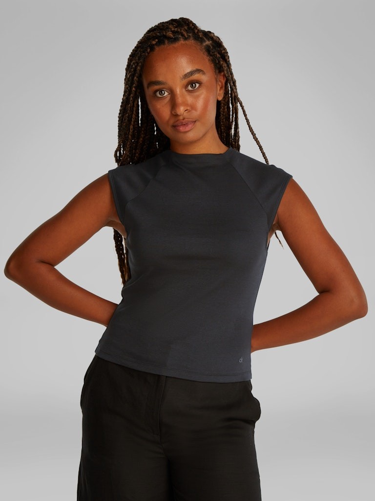 Calvin Klein Organik Pamuk Siyah Kadın Kolsuz T-shirt - K20K208422BEH