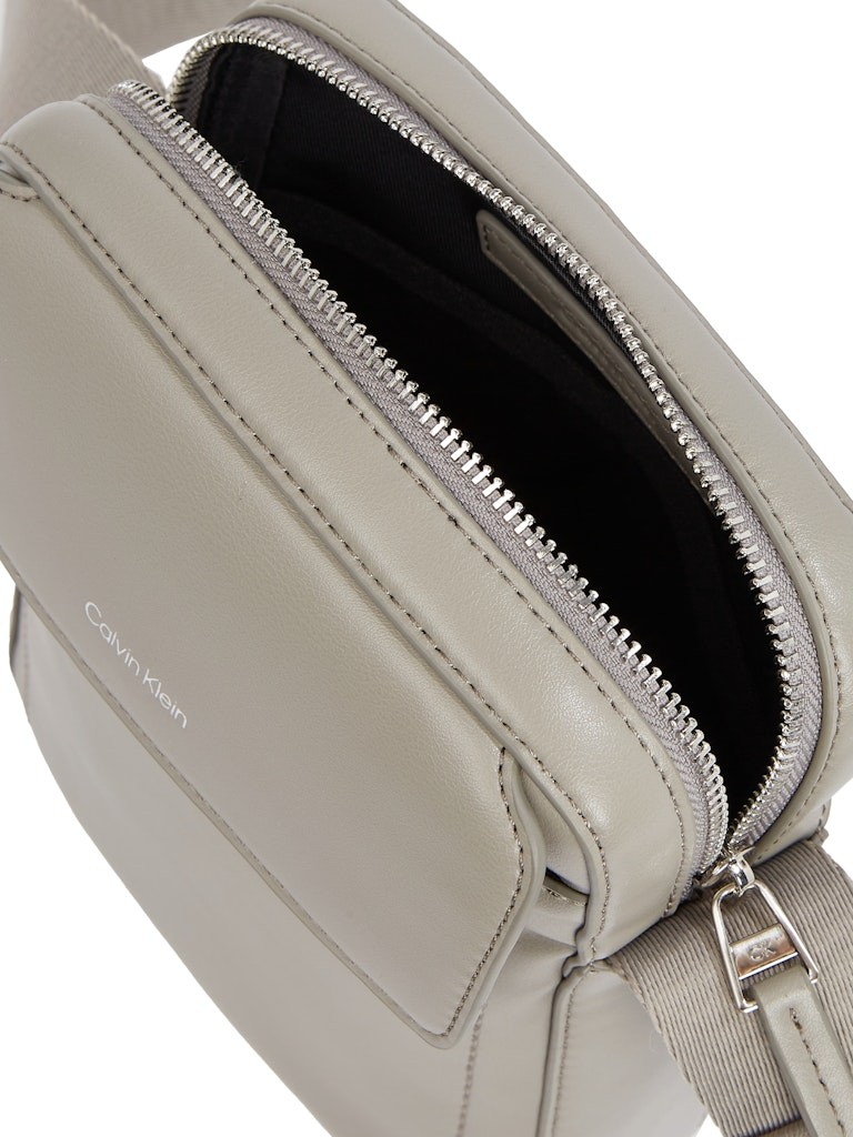 Calvin Klein Gri Erkek Çapraz Çanta - K50K512966PEO
