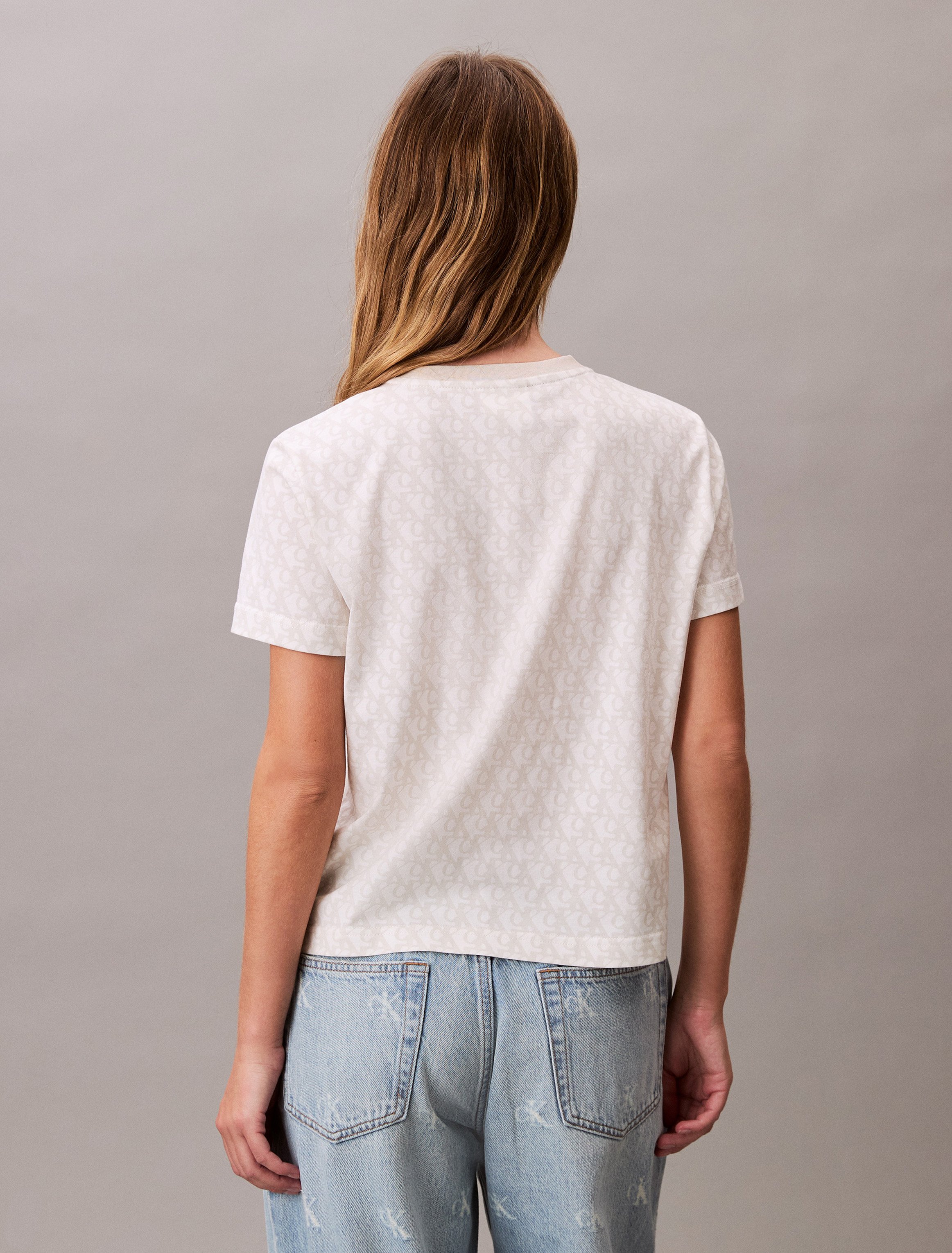 Calvin Klein Kadın Lacivert O Yaka T Shirt