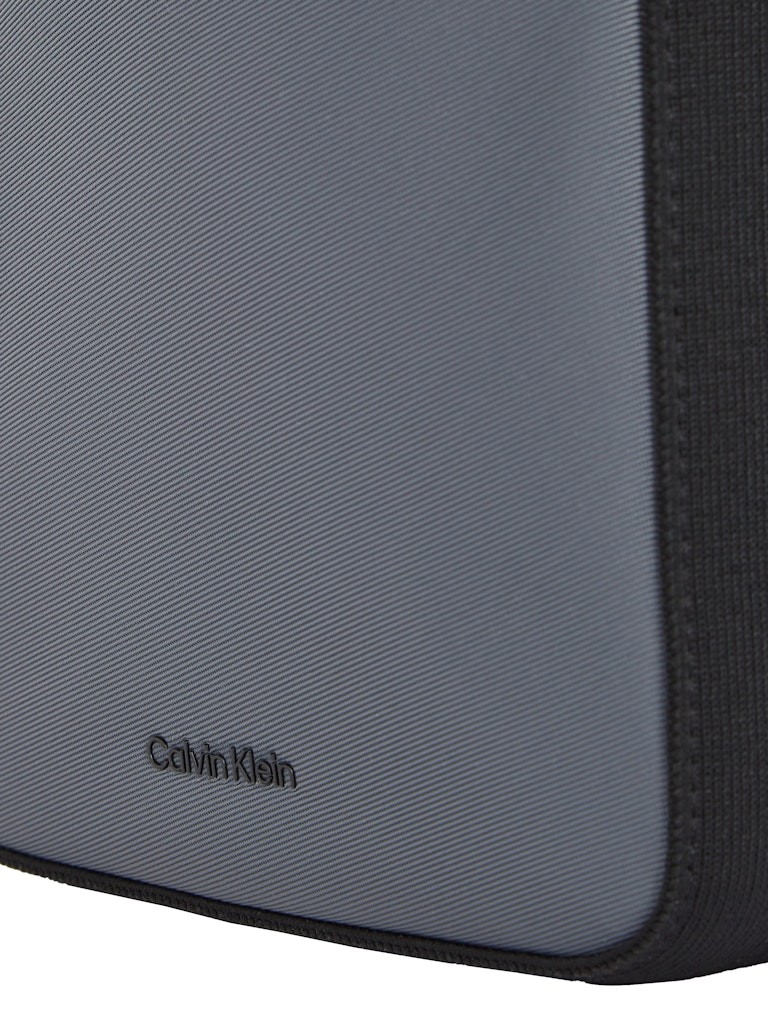 Calvin Klein Mavi Erkek Çapraz Çanta - K50K512886CKP