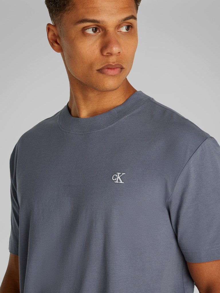 Calvin Klein Rejeneratif Pamuk Mavi Erkek Kısa Kollu T-Shirt - J30J327473PCP