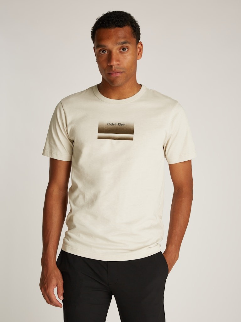 Calvin Klein Gradient Logo Erkek Bej T-Shirt - K10K113803PEA