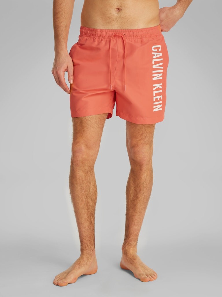 Calvin Klein PEMBE Erkek Deniz Şortu - KM0KM01092U07