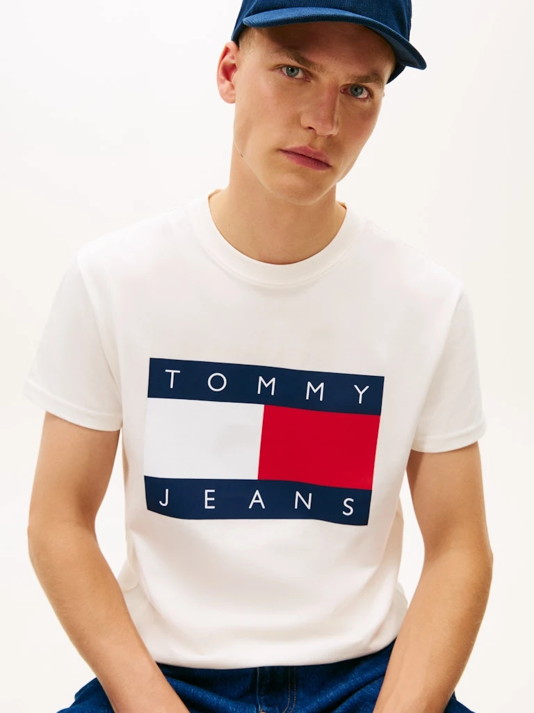 Tommy Hilfiger Erkek Beyaz Pamuk O Yaka Bayraklı T-Shirt