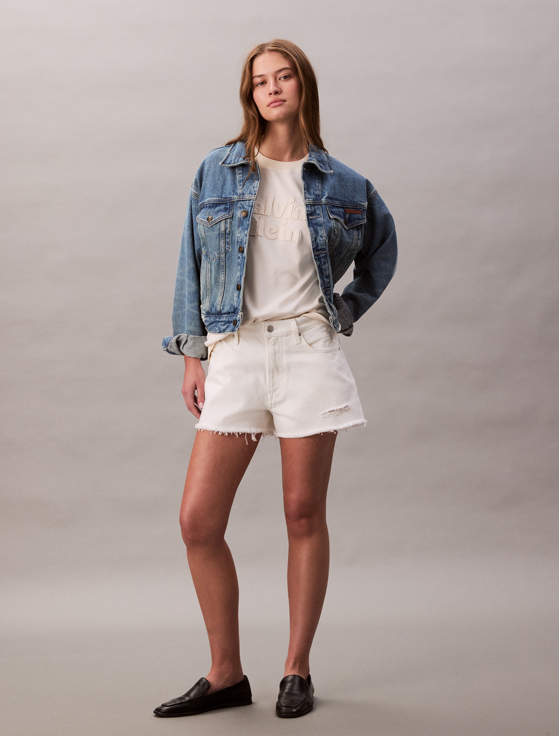 Calvin Klein Kadın Beyaz O Yaka Boyfriend T Shirt