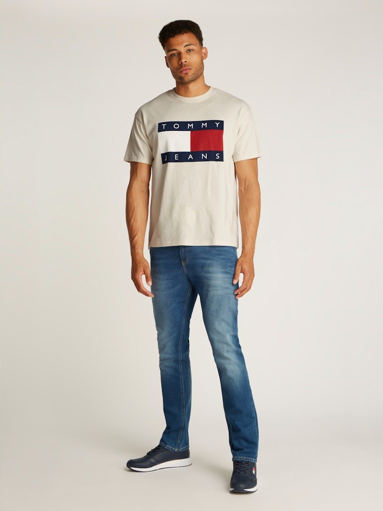 Tommy Jeans Erkek Logo Detaylı Beyaz T-Shirt - DM0DM20345AE3
