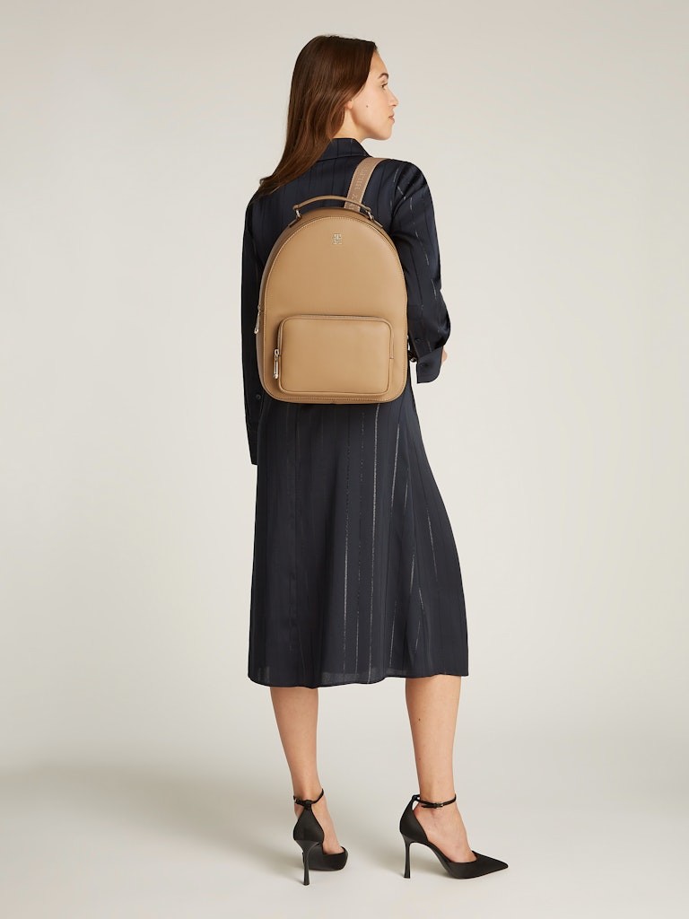 Tommy Hilfiger Soft Logotape Kadın Sırt Çantası - AW0AW16915RBC