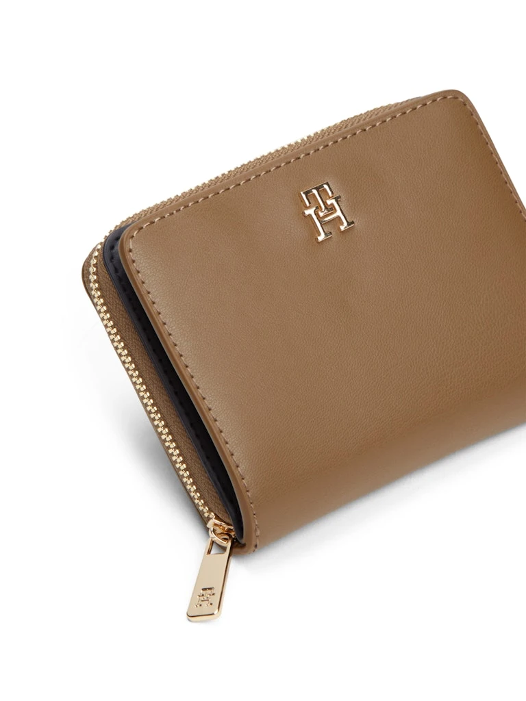 Tommy Hilfiger Kadın Haki Fermuarlı Cüzdan