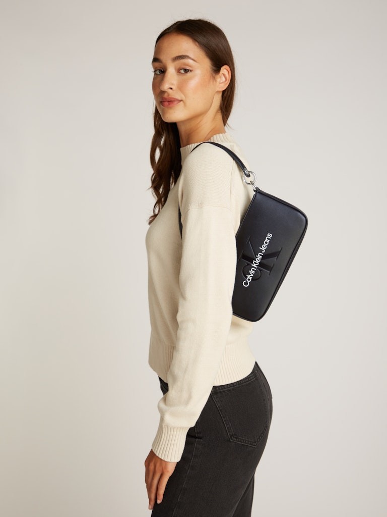 Calvin Klein Siyah Kadın Çapraz Çanta - K60K61067901R