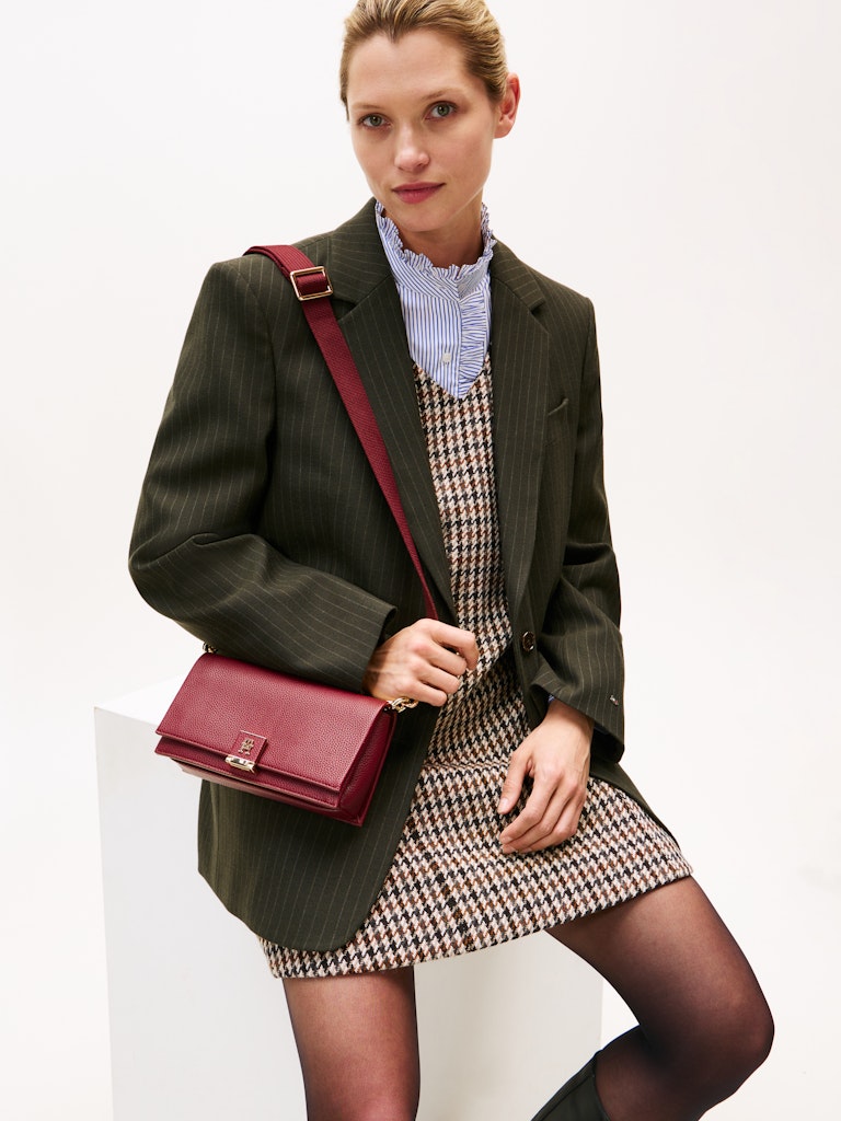 Tommy Hilfiger Kadın Bordo  Çapraz  El Çantası