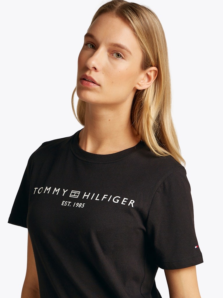 Tommy Hilfiger Rejeneratif Pamuk Siyah Kadın Kısa Kollu T-Shirt - WW0WW40276BDS