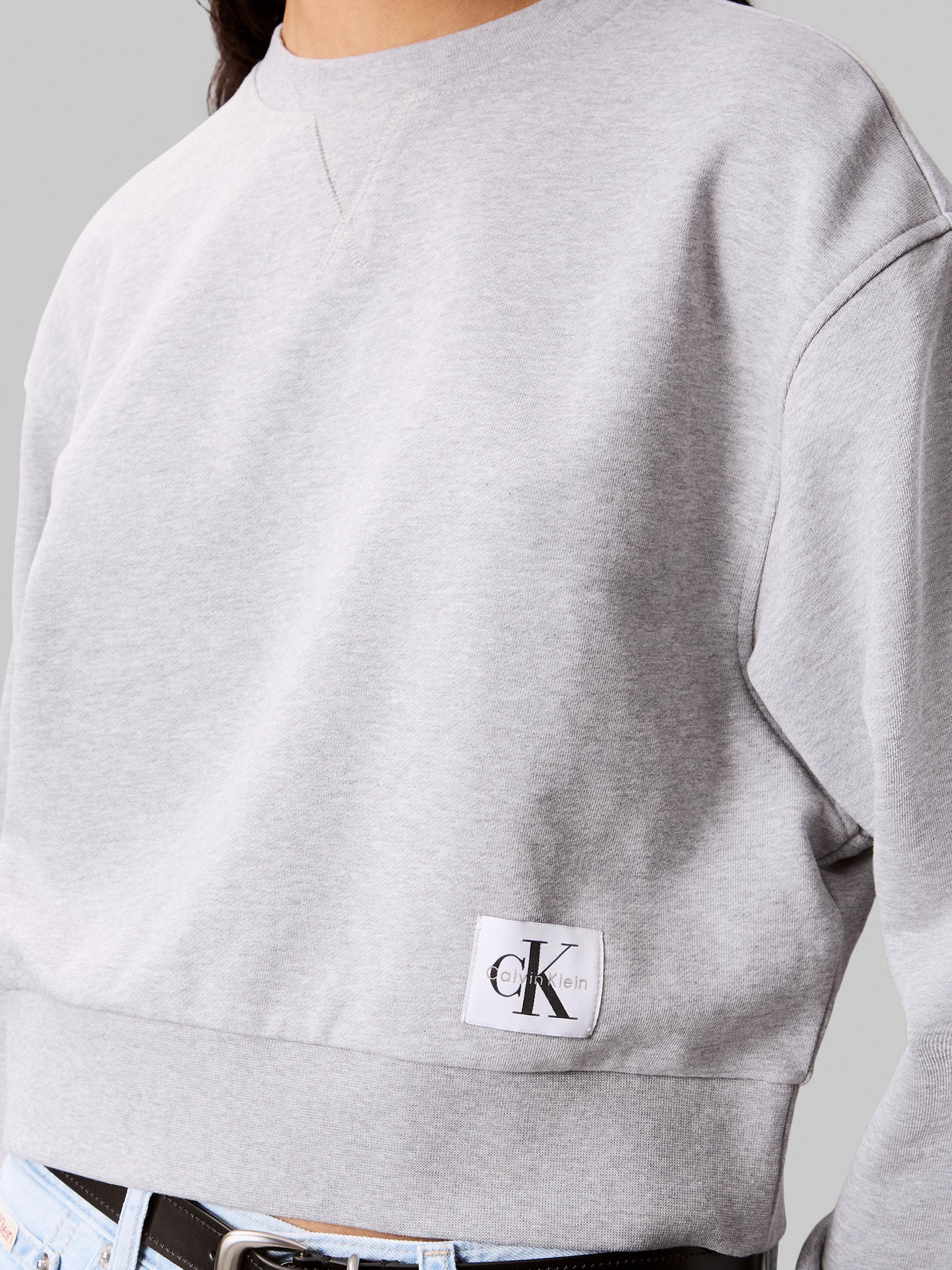 Calvin Klein Kadın Gri O Yaka Sweatshirt
