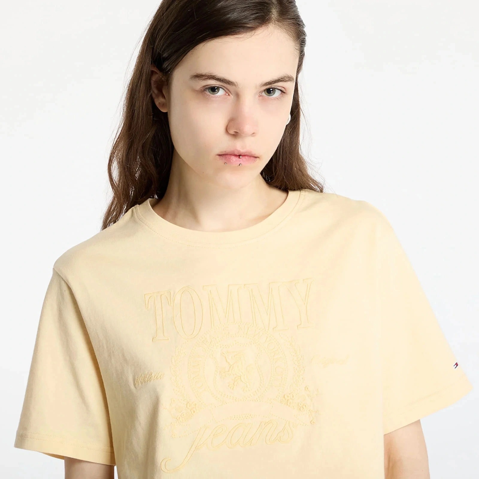 Tommy Hilfiger Rejeneratif Pamuk Sarı Kadın Kısa Kollu T-Shirt