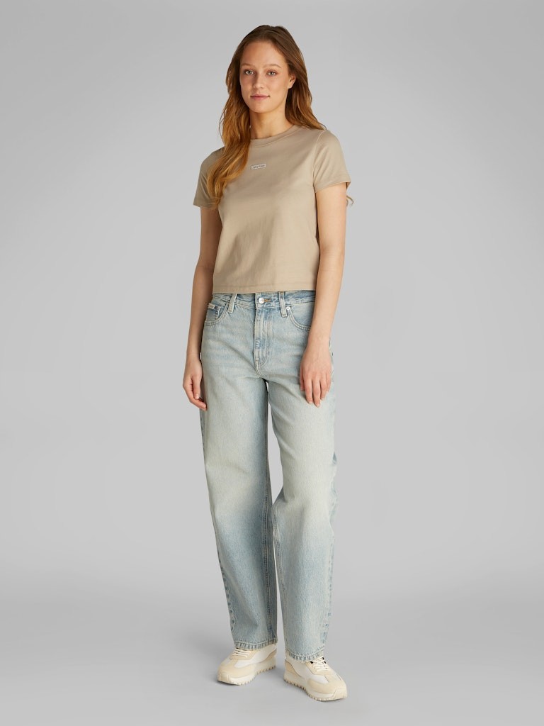 Calvin Klein Rejeneratif Pamuk Vizon Kadın Kısa Kollu T-Shirt - J20J225524PF0