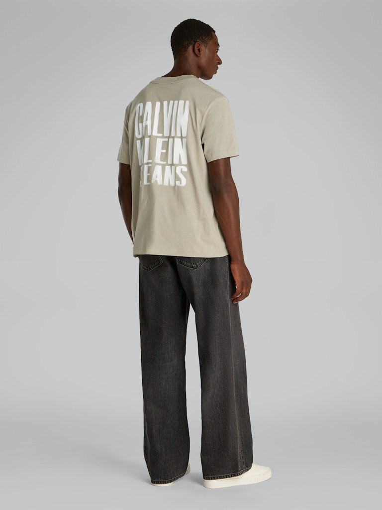 Calvin Klein Rejeneratif Pamuk Vizon Erkek Kısa Kollu T-Shirt - J30J327523PCZ